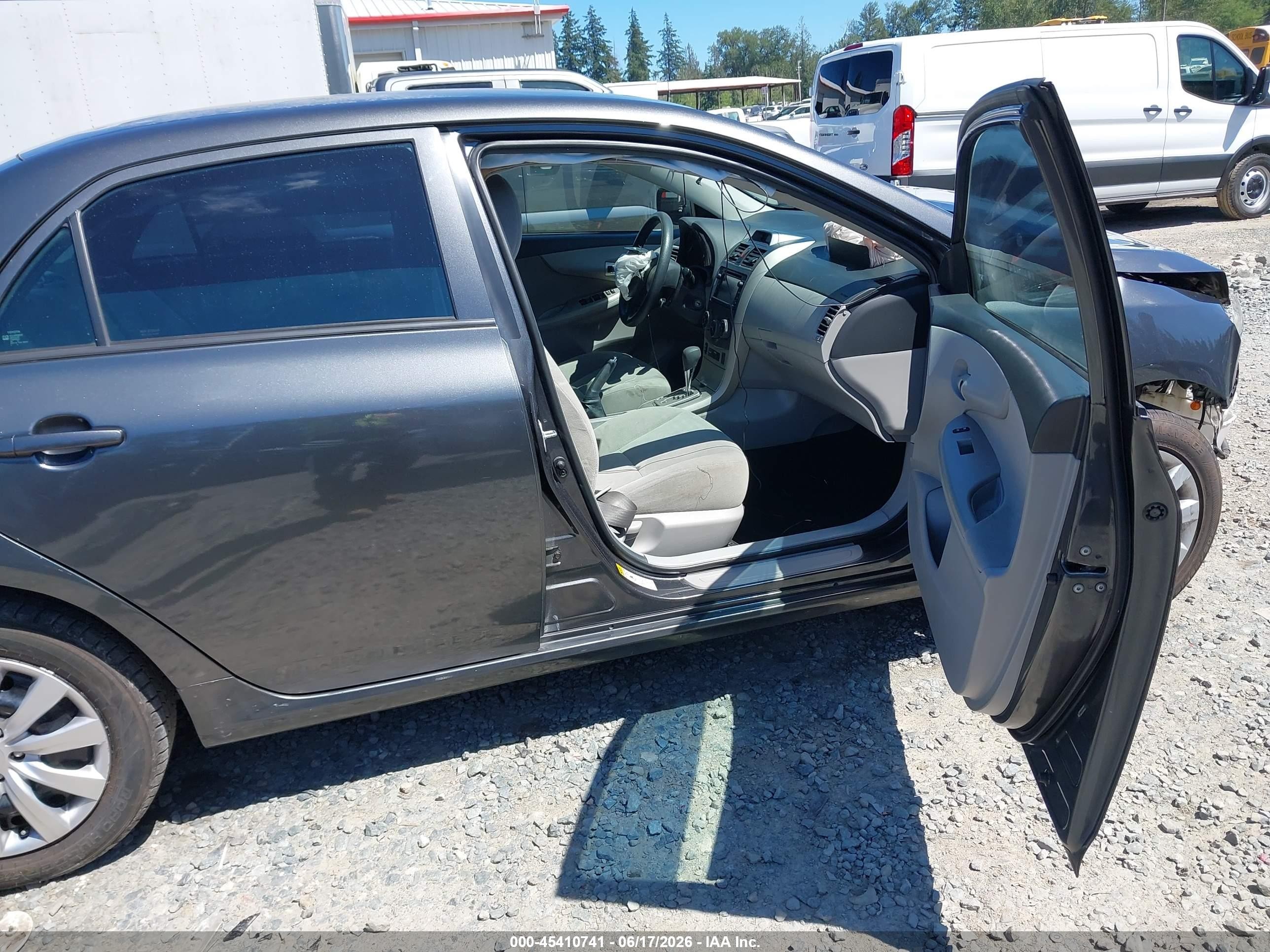 2013 Toyota Corolla Le Gray vin: 2T1BU4EE8DC003880