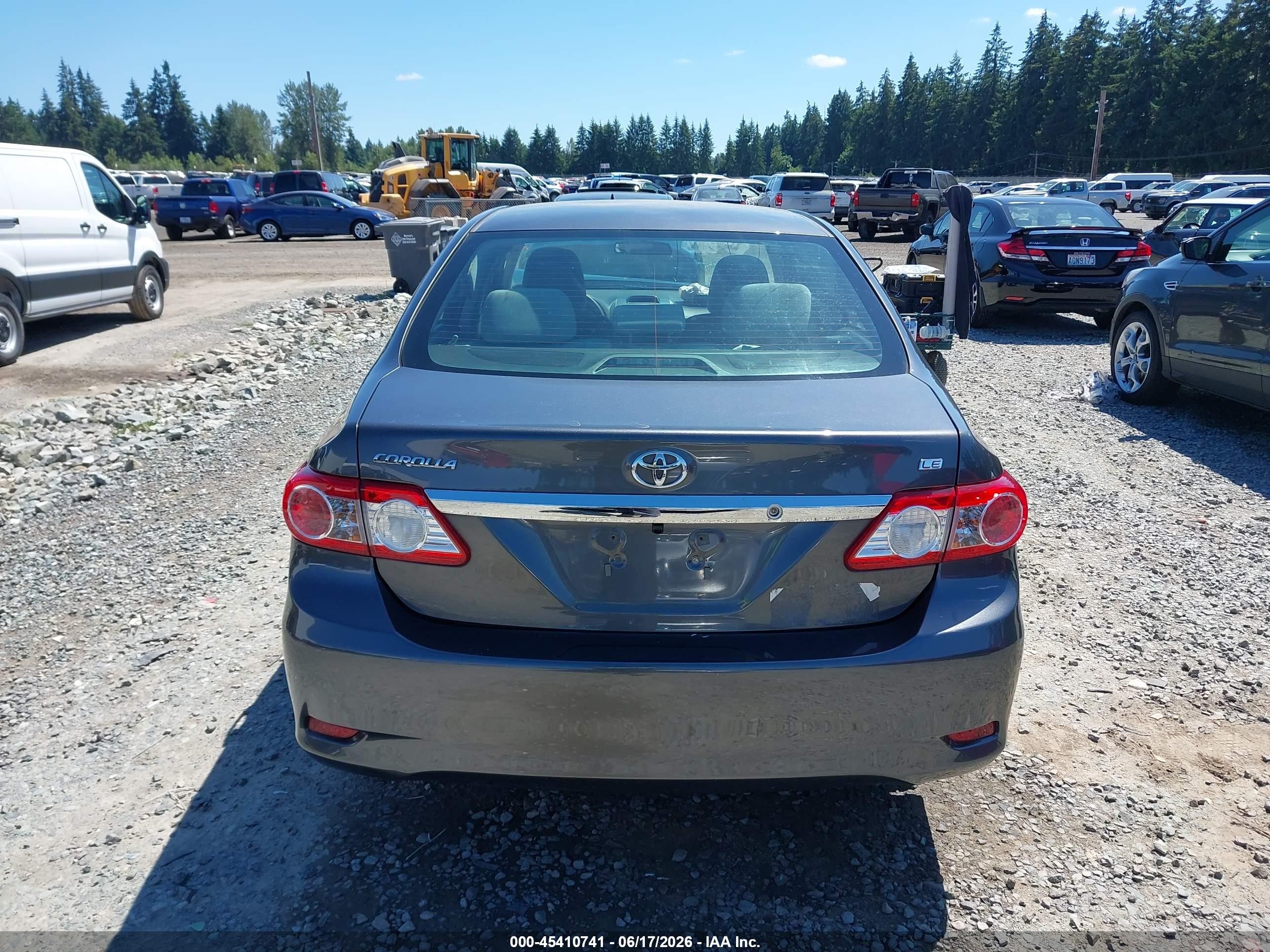 2013 Toyota Corolla Le Gray vin: 2T1BU4EE8DC003880