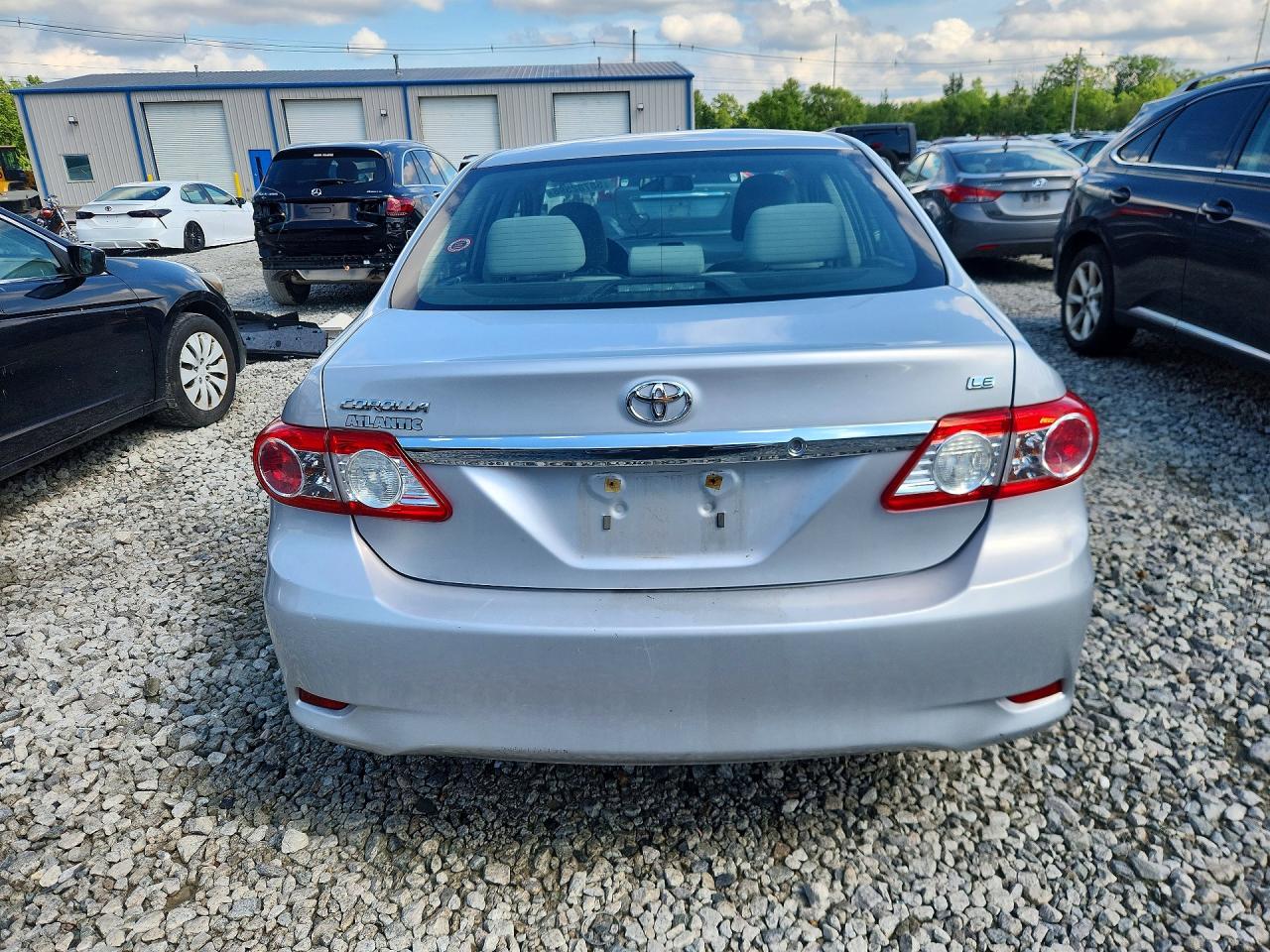 2013 Toyota Corolla Le Silver vin: 2T1BU4EE8DC007427