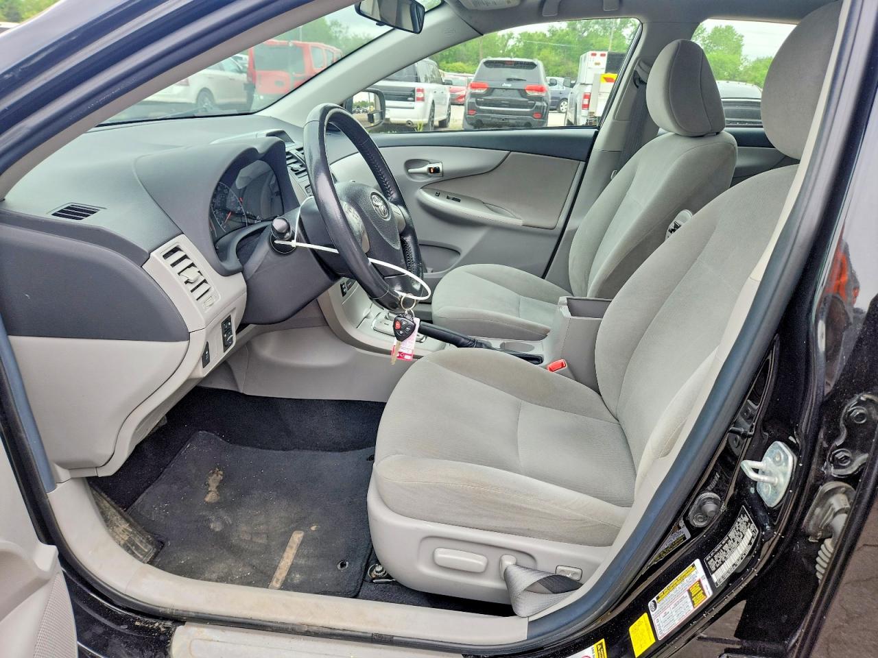 2013 Toyota Corolla Le Black vin: 2T1BU4EE8DC011123