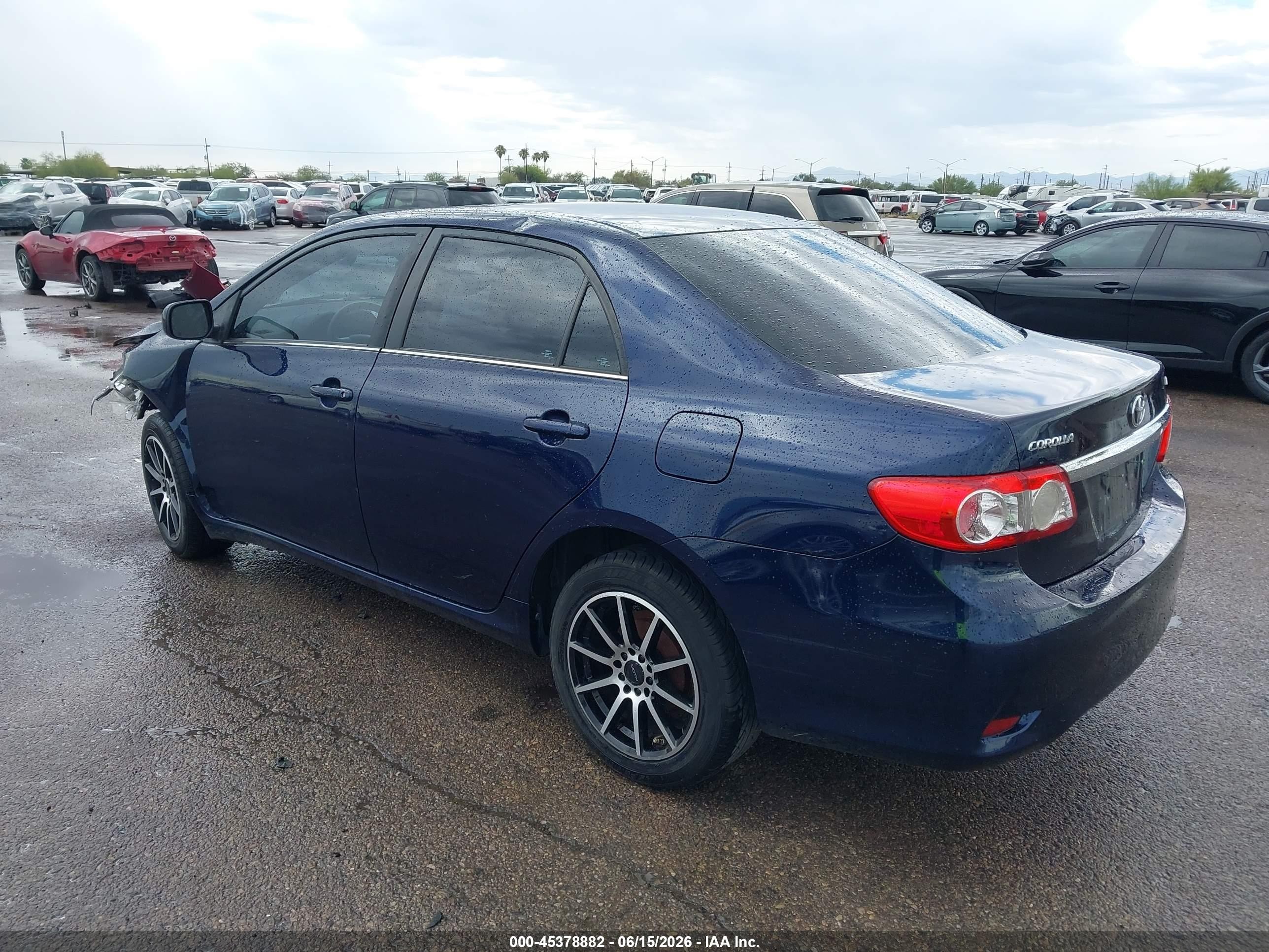 2013 Toyota Corolla Le Blue vin: 2T1BU4EE8DC031680