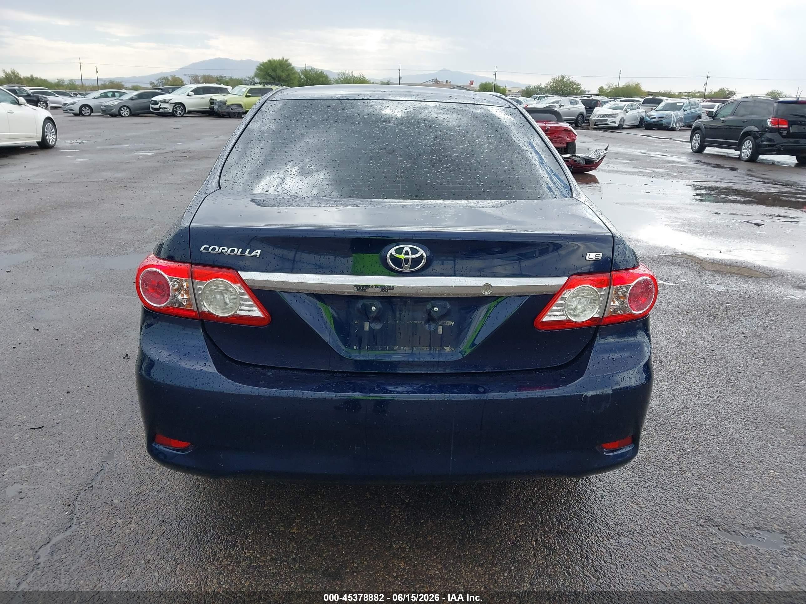 2013 Toyota Corolla Le Blue vin: 2T1BU4EE8DC031680