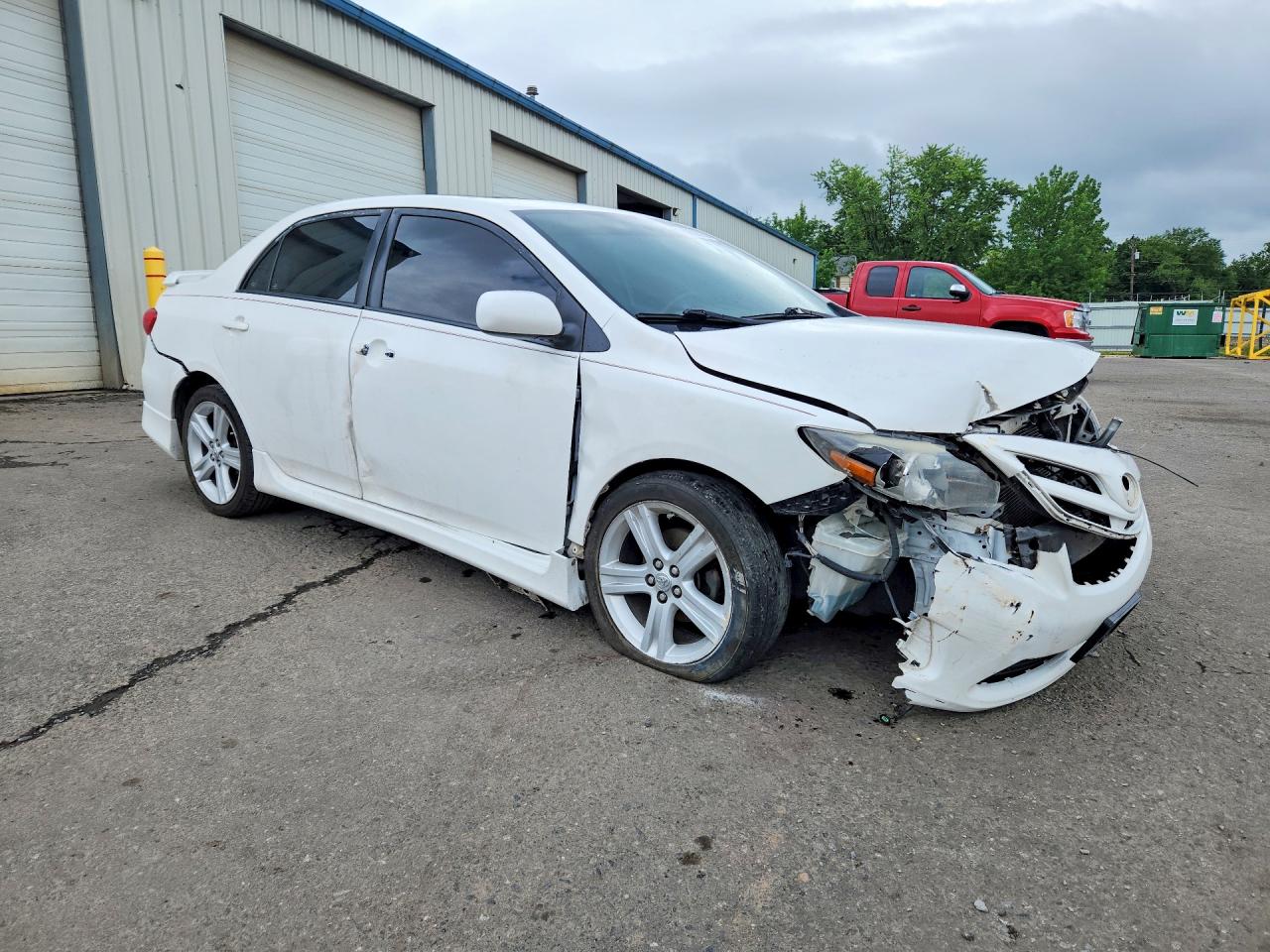 2013 Toyota Corolla S White vin: 2T1BU4EE8DC043053