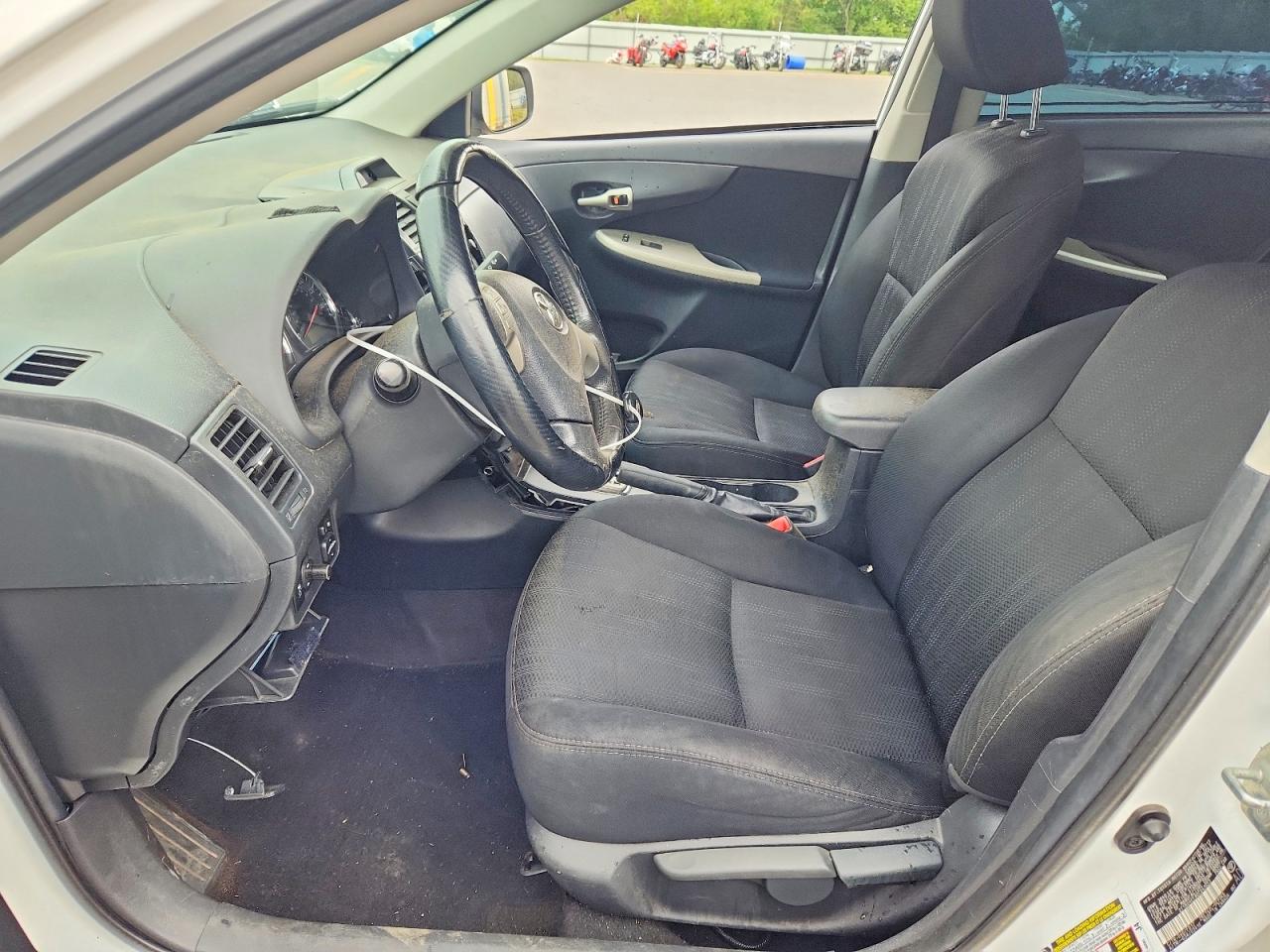 2013 Toyota Corolla S White vin: 2T1BU4EE8DC043053