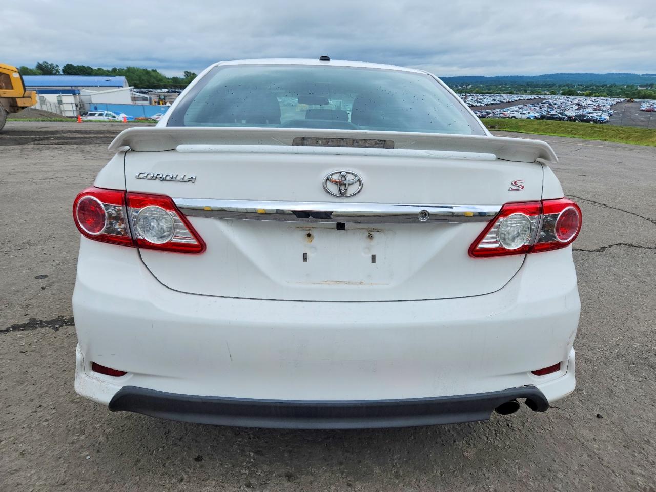 2013 Toyota Corolla S White vin: 2T1BU4EE8DC043053