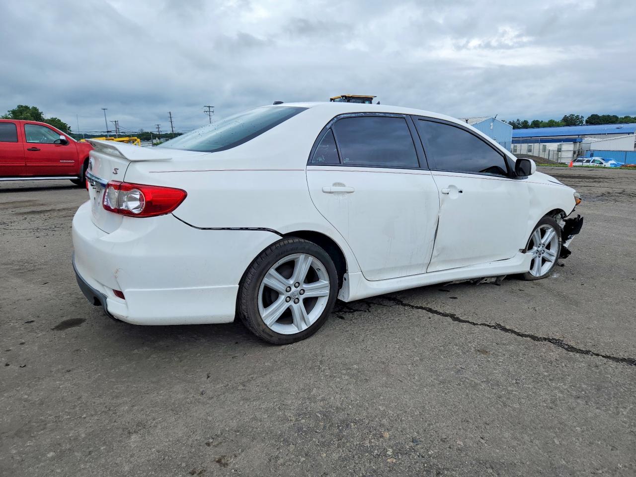 2013 Toyota Corolla S White vin: 2T1BU4EE8DC043053
