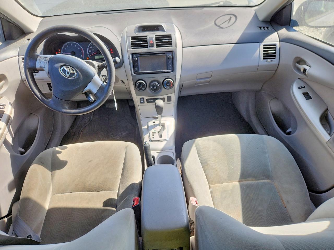 2013 Toyota Corolla Le Silver vin: 2T1BU4EE8DC053405