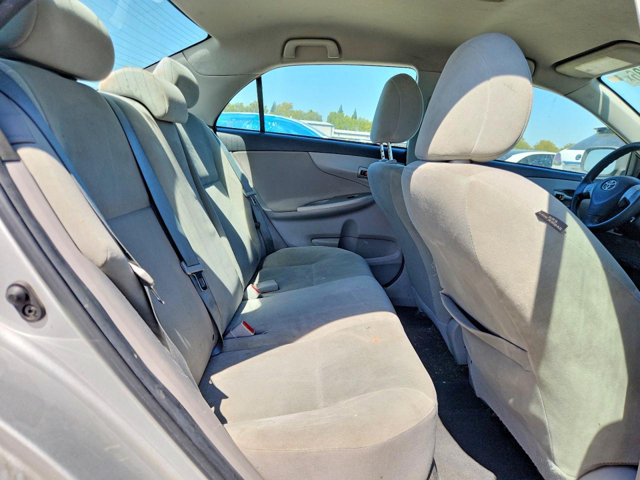 2013 Toyota Corolla Le Silver vin: 2T1BU4EE8DC053405