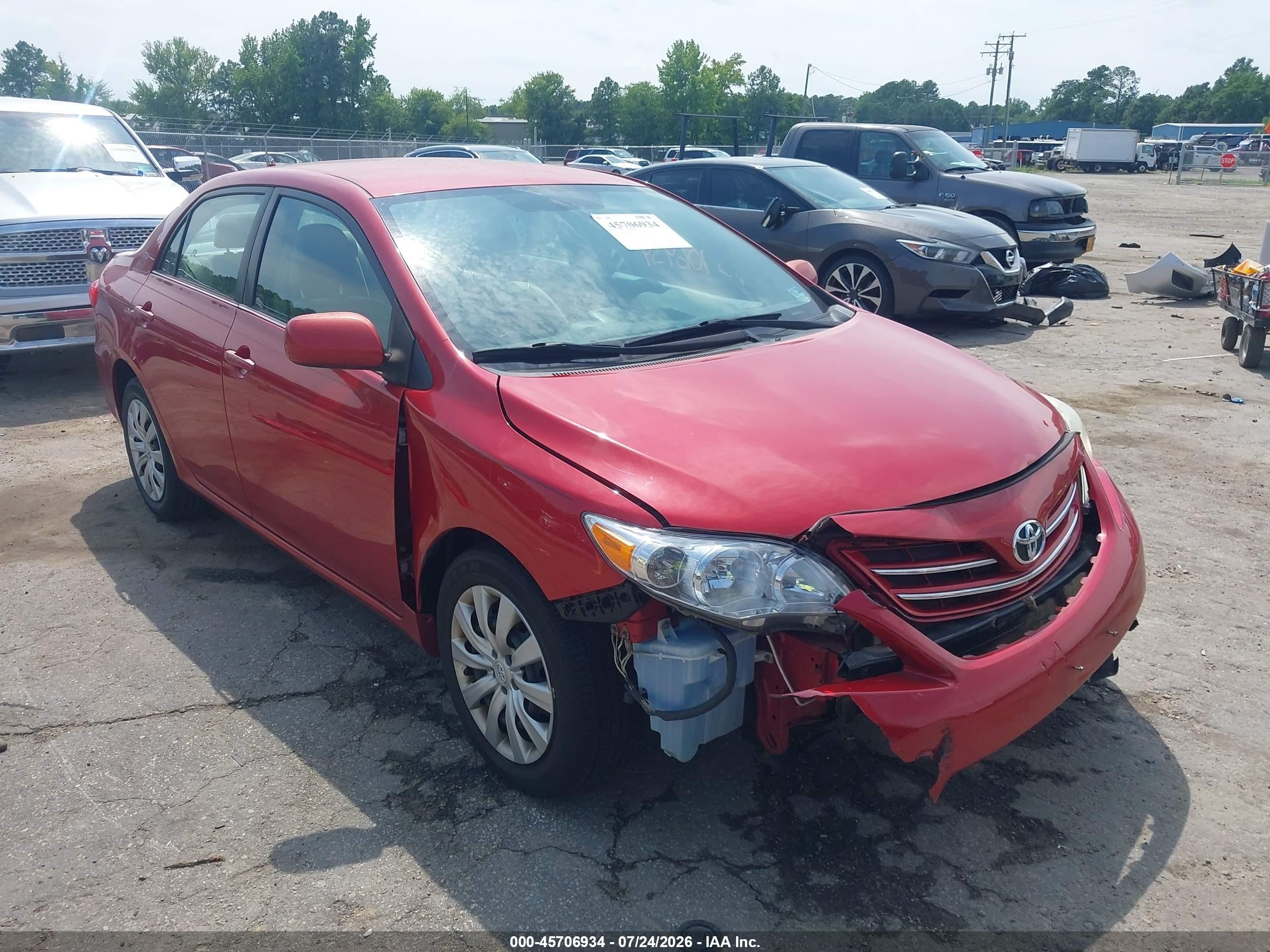 2013 Toyota Corolla Le Red vin: 2T1BU4EE8DC056739