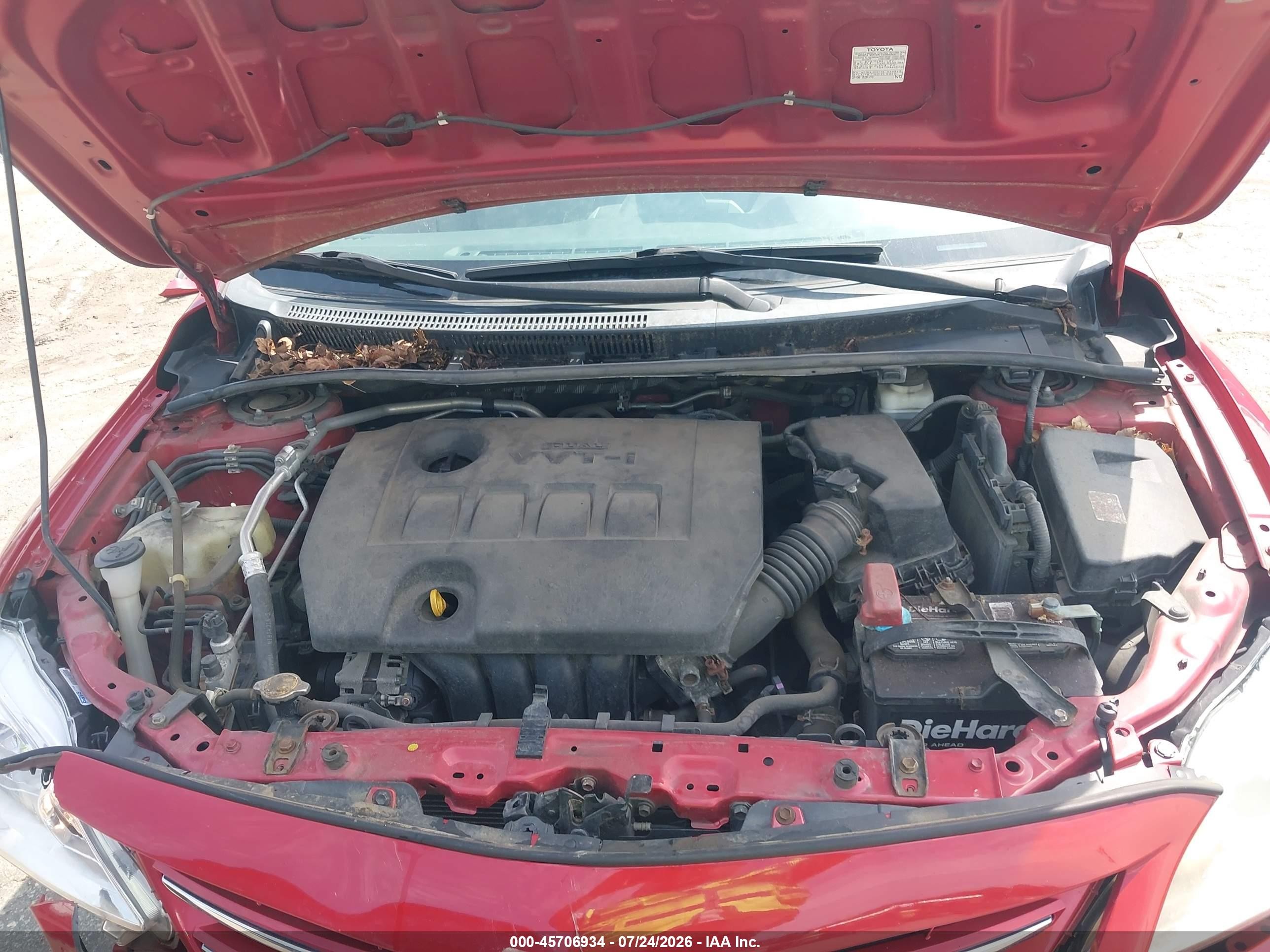 2013 Toyota Corolla Le Red vin: 2T1BU4EE8DC056739