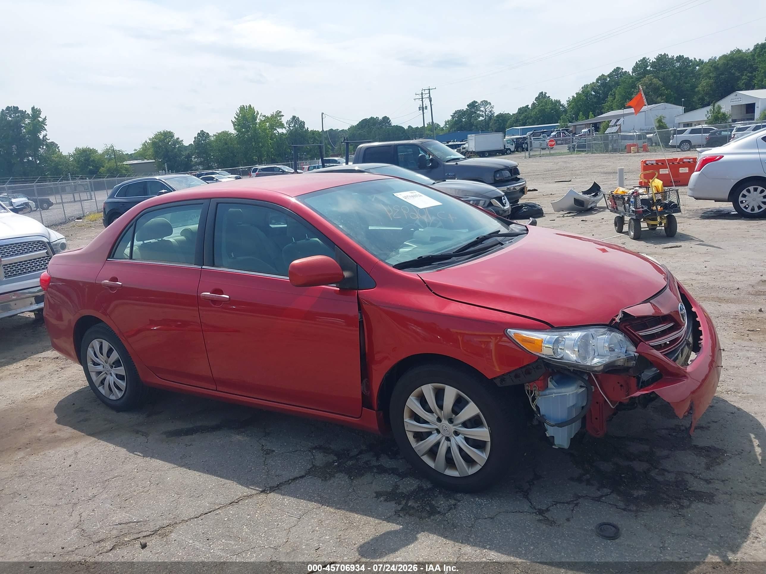 2013 Toyota Corolla Le Red vin: 2T1BU4EE8DC056739