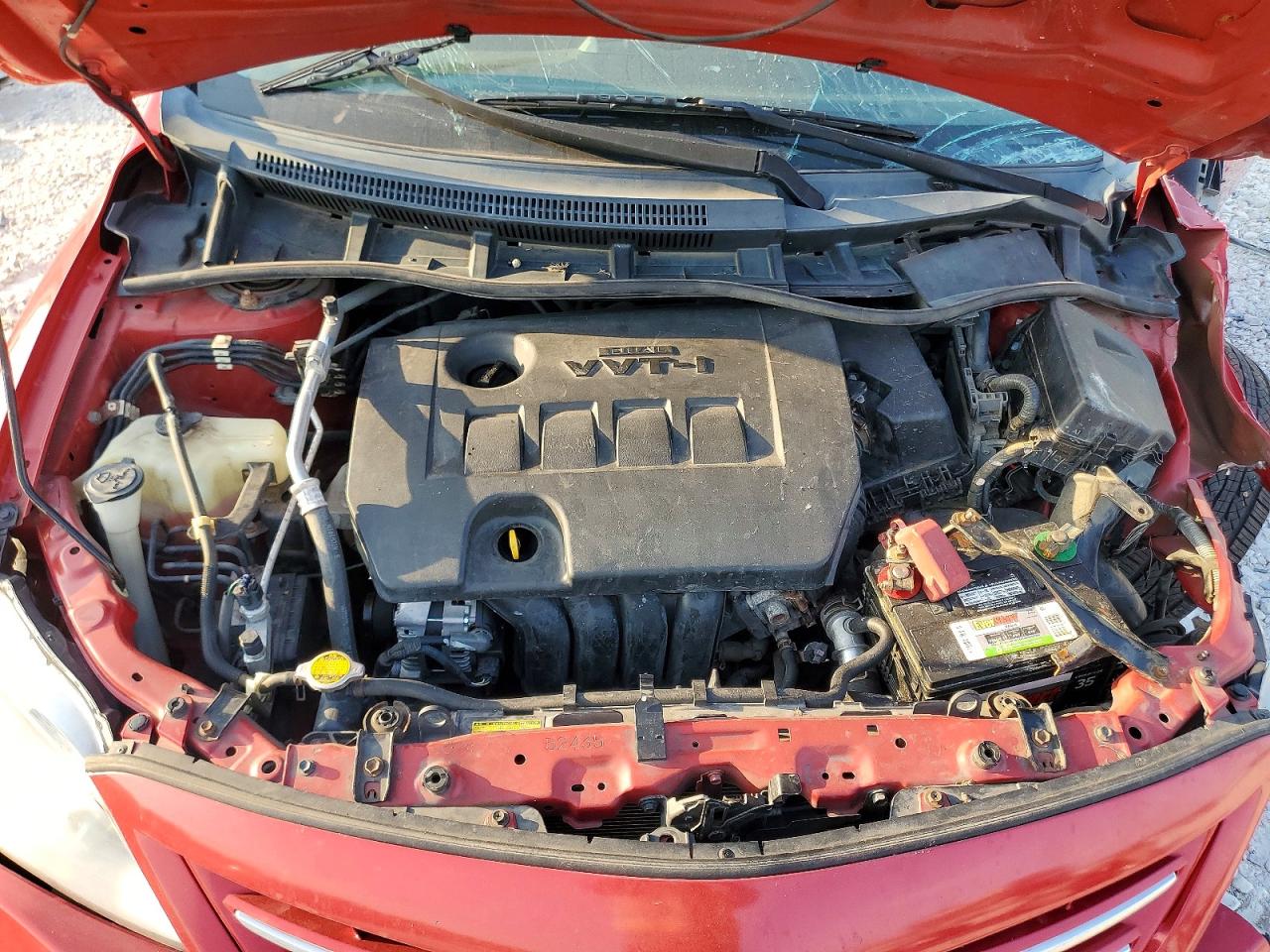 2013 Toyota Corolla Le Red vin: 2T1BU4EE8DC059656