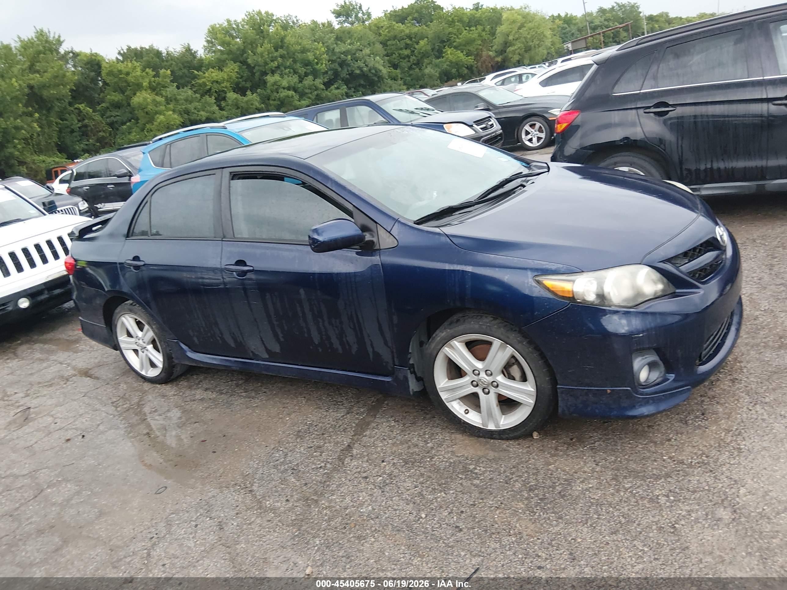 2013 Toyota Corolla S Blue vin: 2T1BU4EE8DC068745