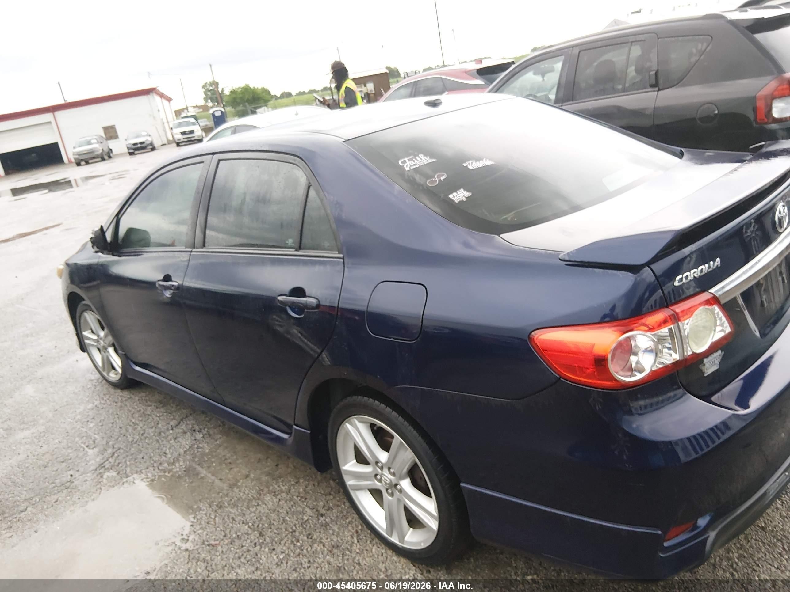 2013 Toyota Corolla S Blue vin: 2T1BU4EE8DC068745