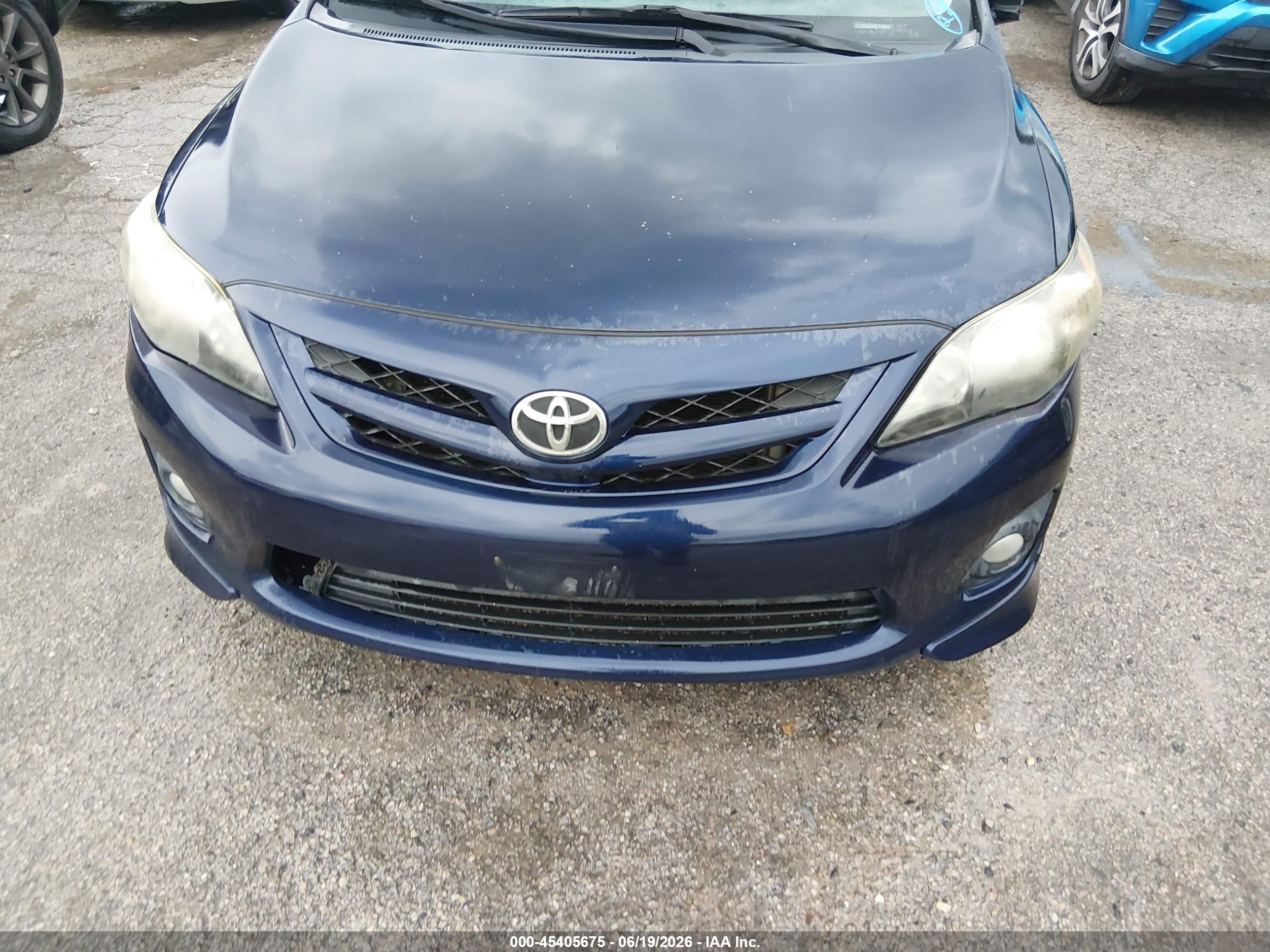 2013 Toyota Corolla S Blue vin: 2T1BU4EE8DC068745