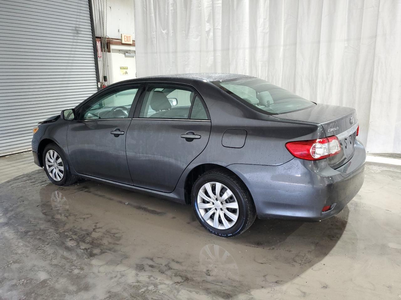2013 Toyota Corolla Le Gray vin: 2T1BU4EE8DC072116