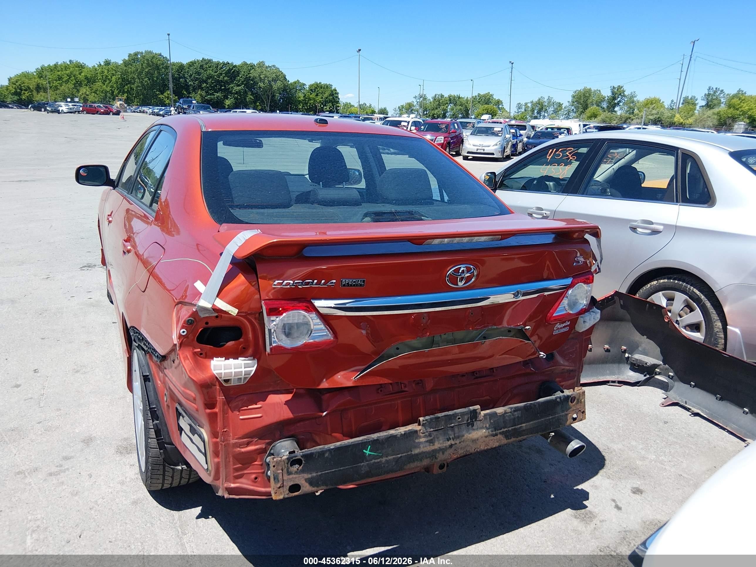 2013 Toyota Corolla S Special Edition Orange vin: 2T1BU4EE8DC073220