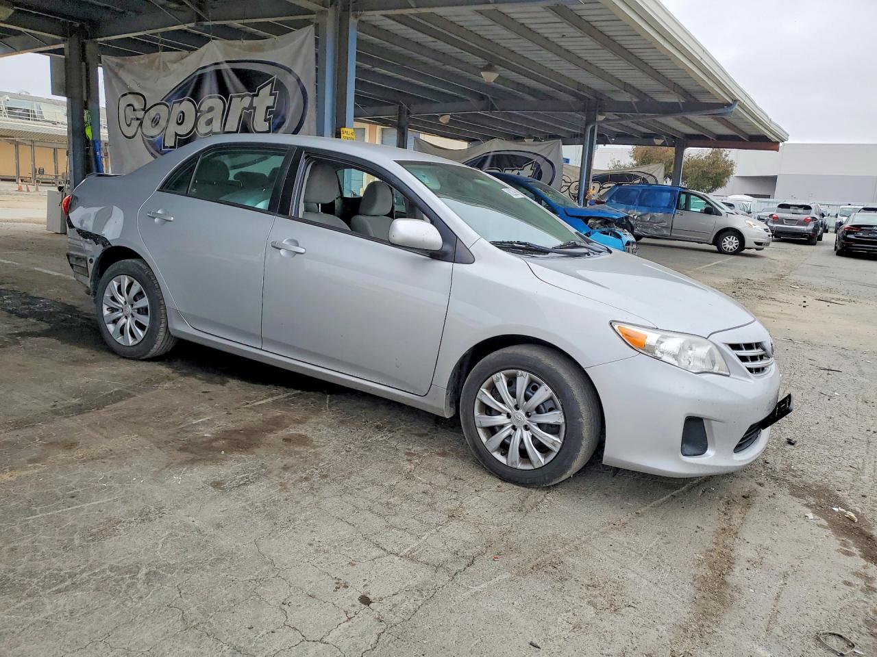 2013 Toyota Corolla Le Серебряный vin: 2T1BU4EE8DC095430