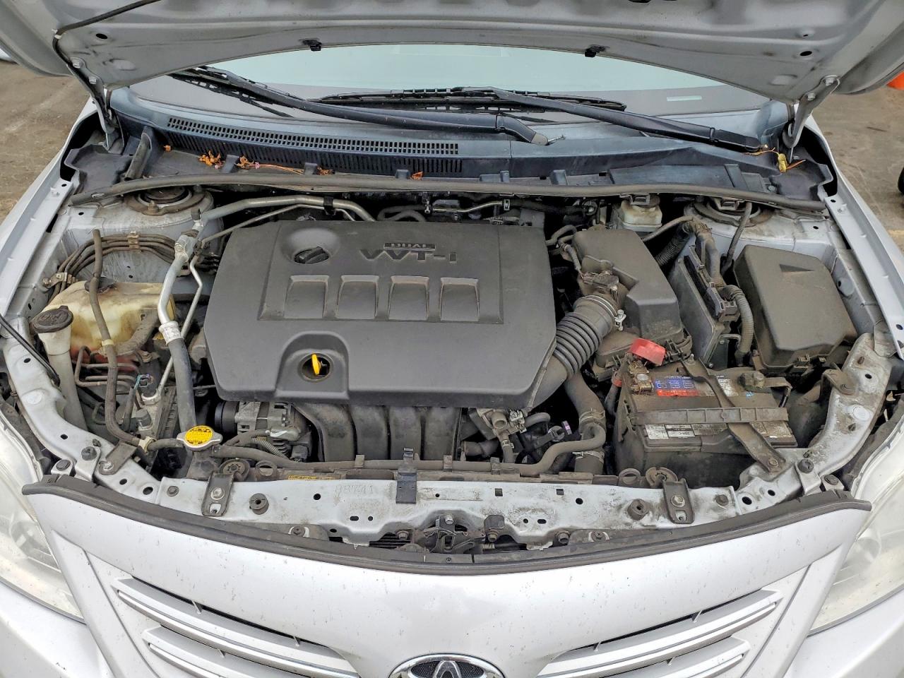 2013 Toyota Corolla Le Серебряный vin: 2T1BU4EE8DC095430