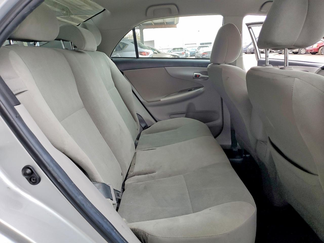 2013 Toyota Corolla Le Серебряный vin: 2T1BU4EE8DC095430