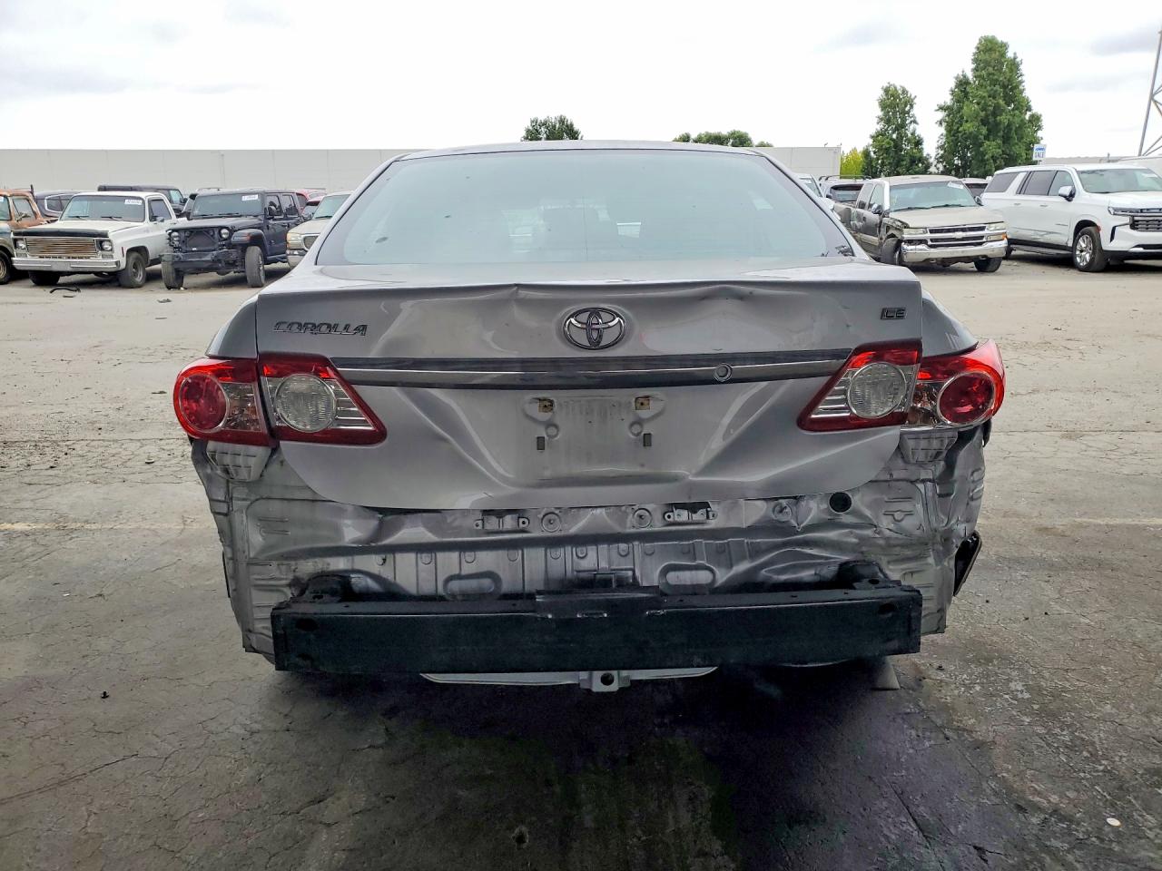 2013 Toyota Corolla Le Серебряный vin: 2T1BU4EE8DC095430