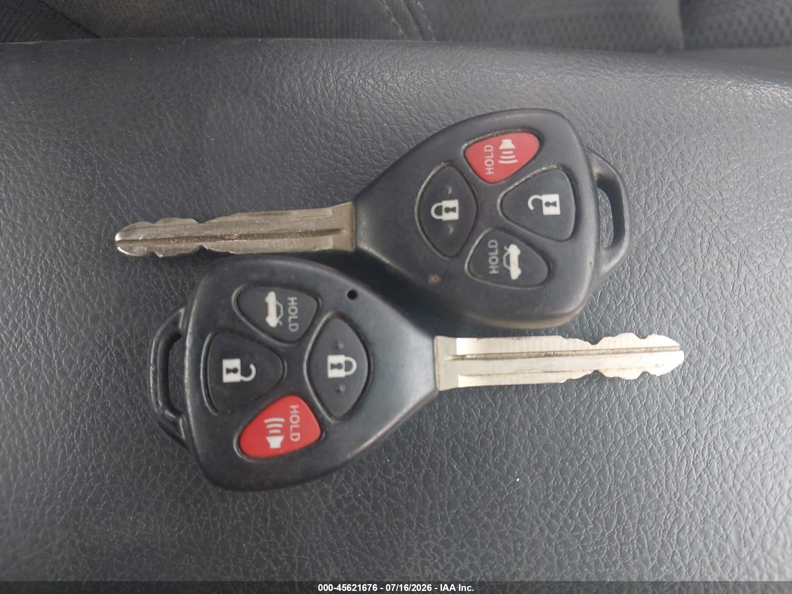 2013 Toyota Corolla S Silver vin: 2T1BU4EE8DC105518