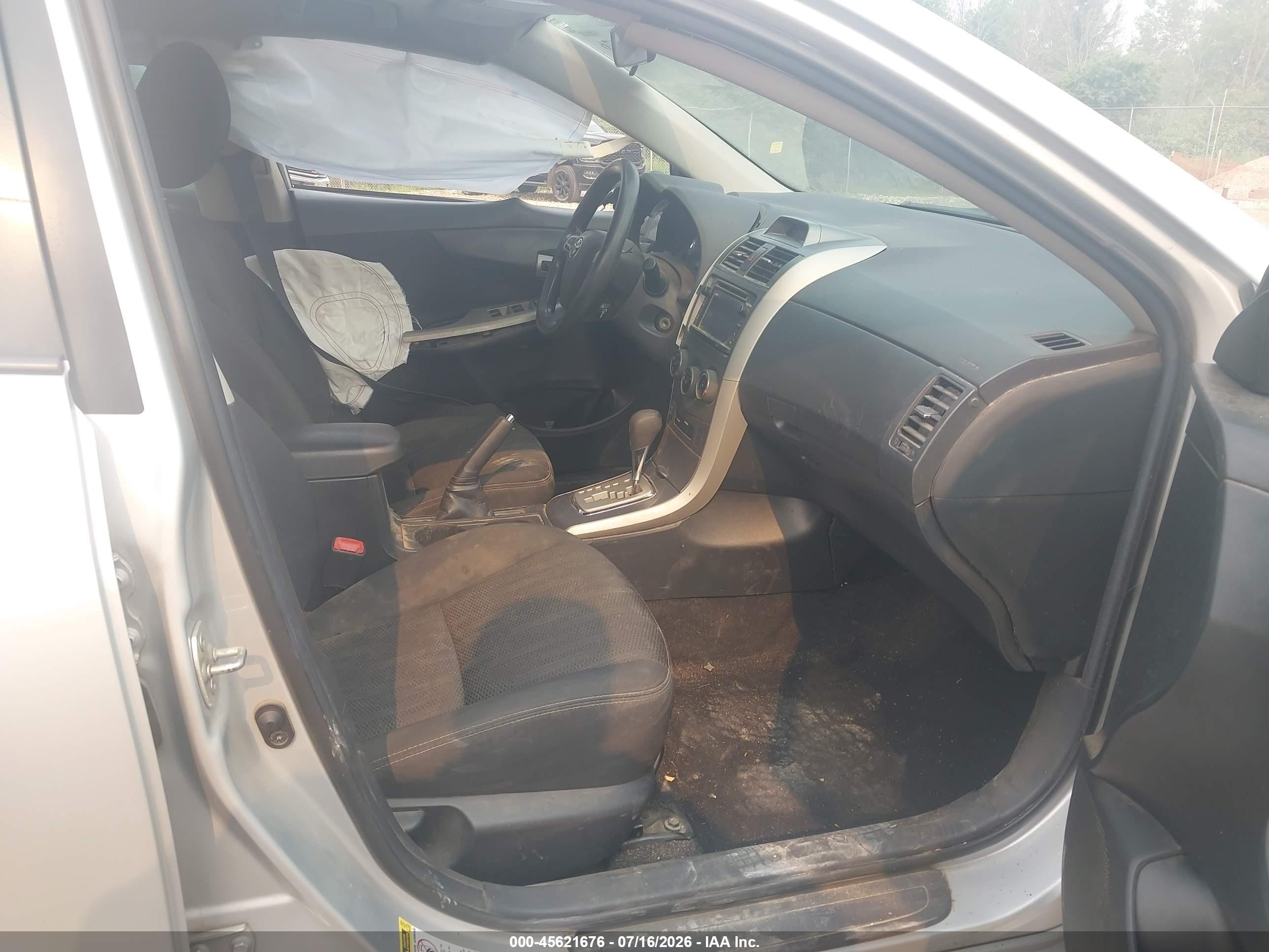2013 Toyota Corolla S Silver vin: 2T1BU4EE8DC105518