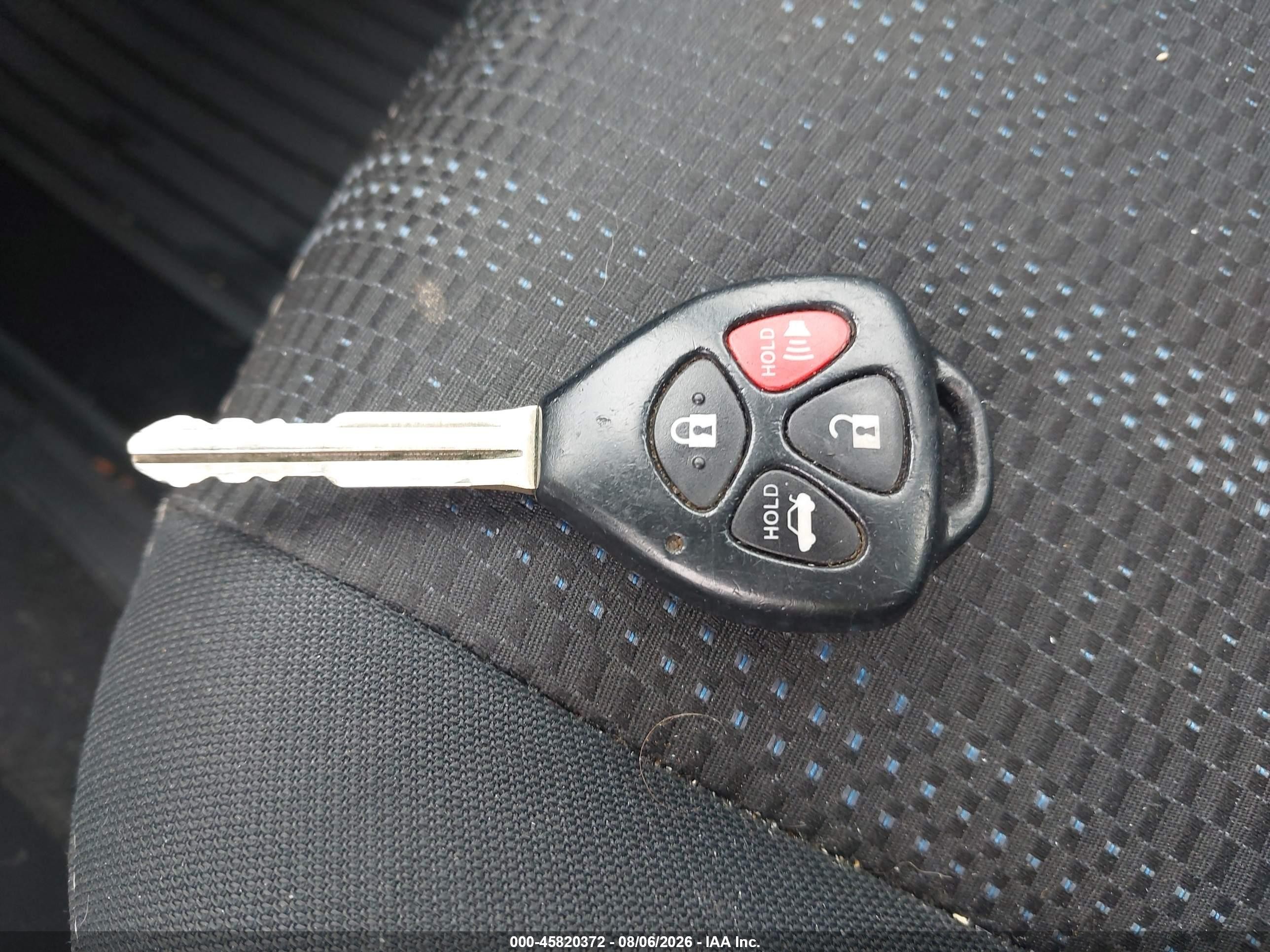 2013 Toyota Corolla S Red vin: 2T1BU4EE8DC108614