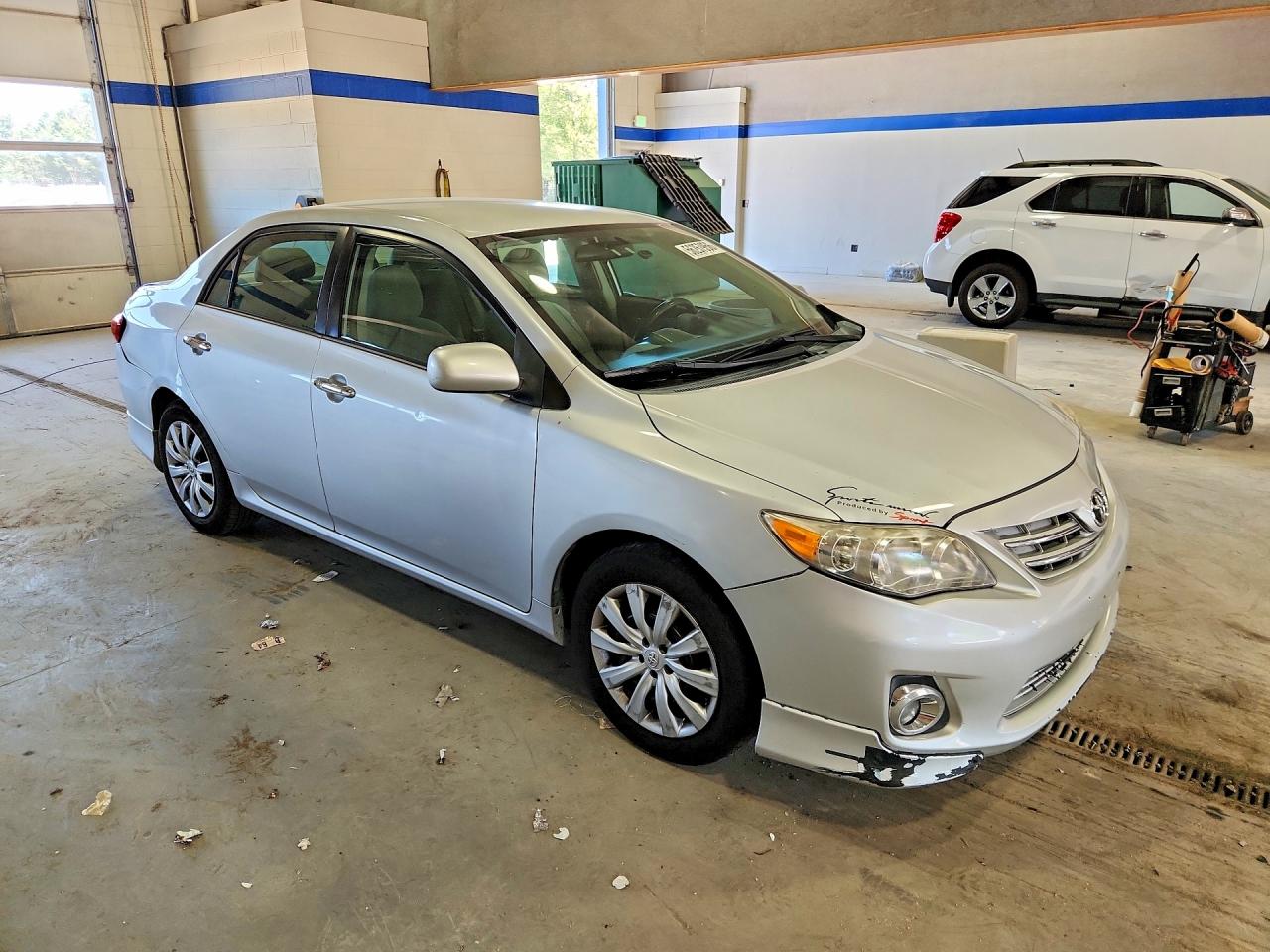 2013 Toyota Corolla Le Silver vin: 2T1BU4EE8DC109066