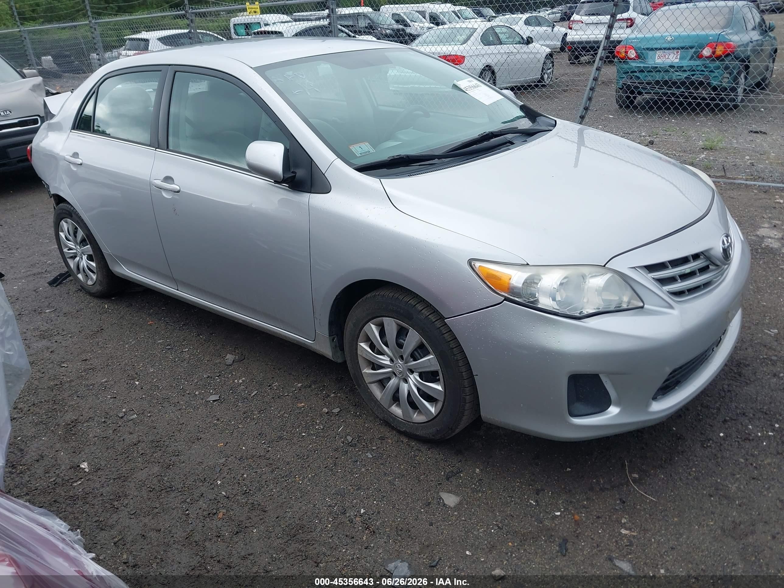2013 Toyota Corolla Le Gray vin: 2T1BU4EE8DC111013