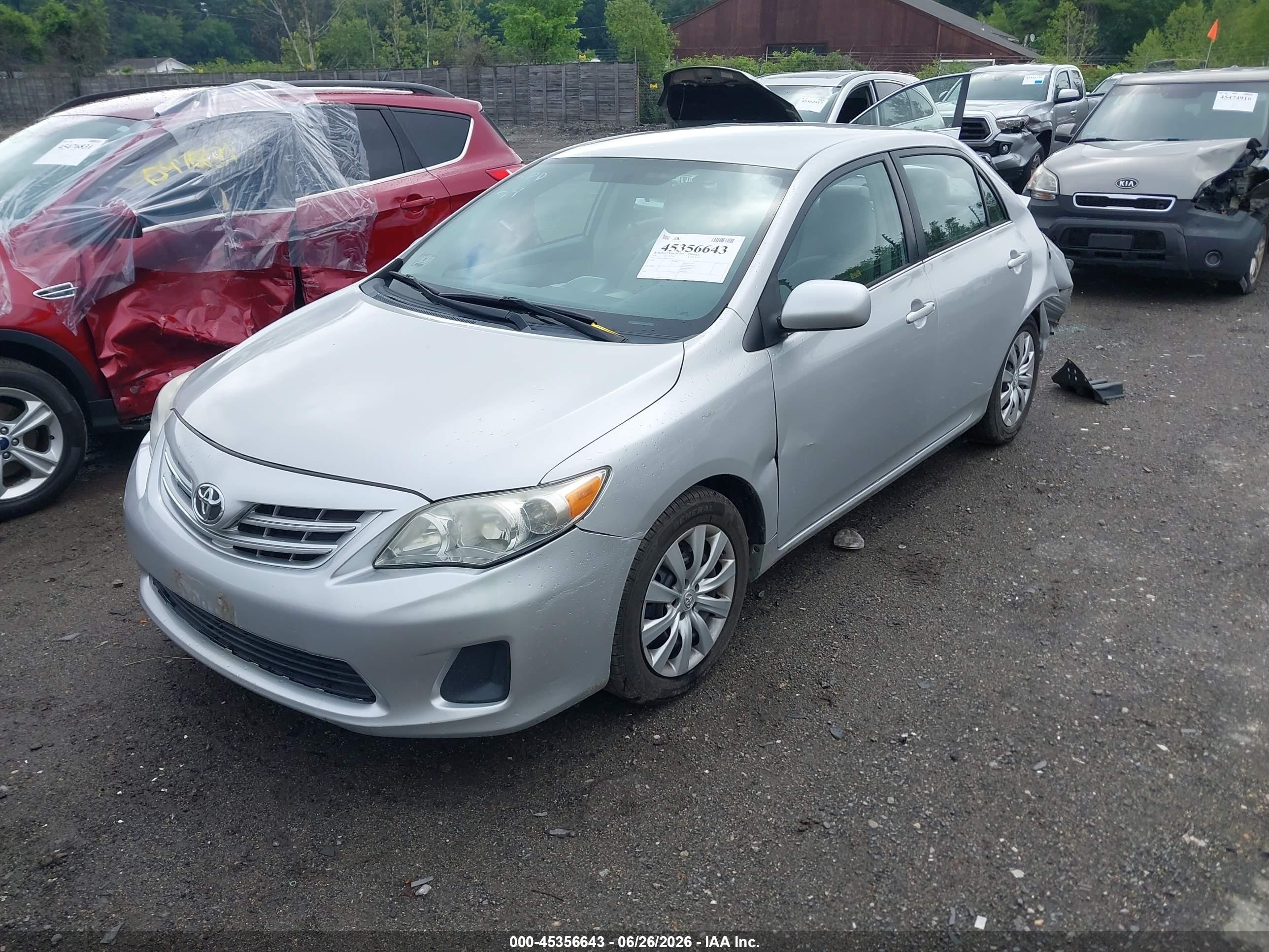 2013 Toyota Corolla Le Gray vin: 2T1BU4EE8DC111013