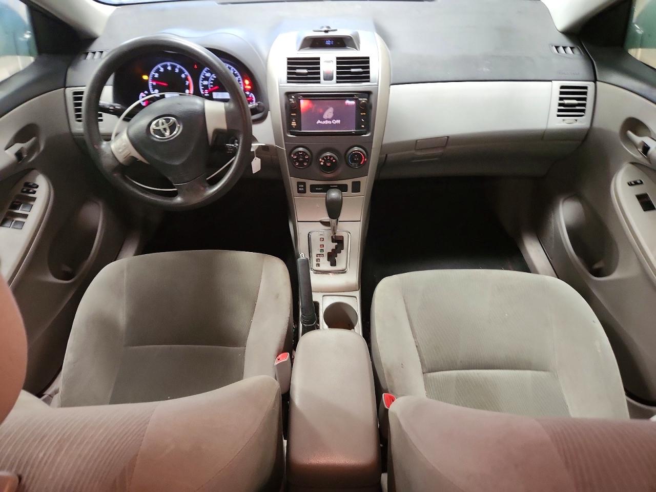 2013 Toyota Corolla Le Blue vin: 2T1BU4EE8DC116826