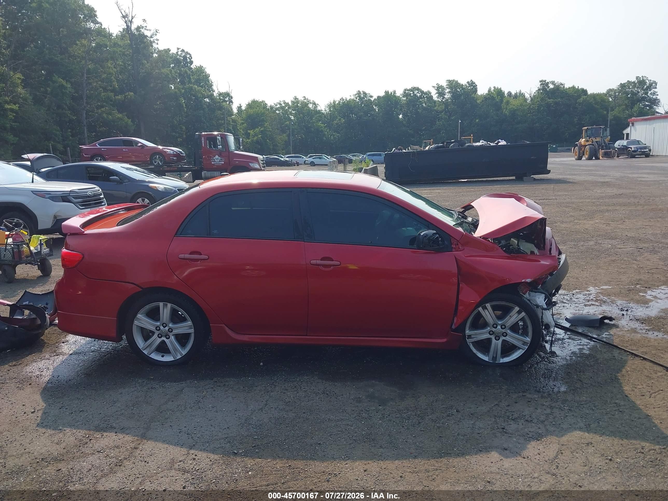 2013 Toyota Corolla S Красный vin: 2T1BU4EE8DC937473