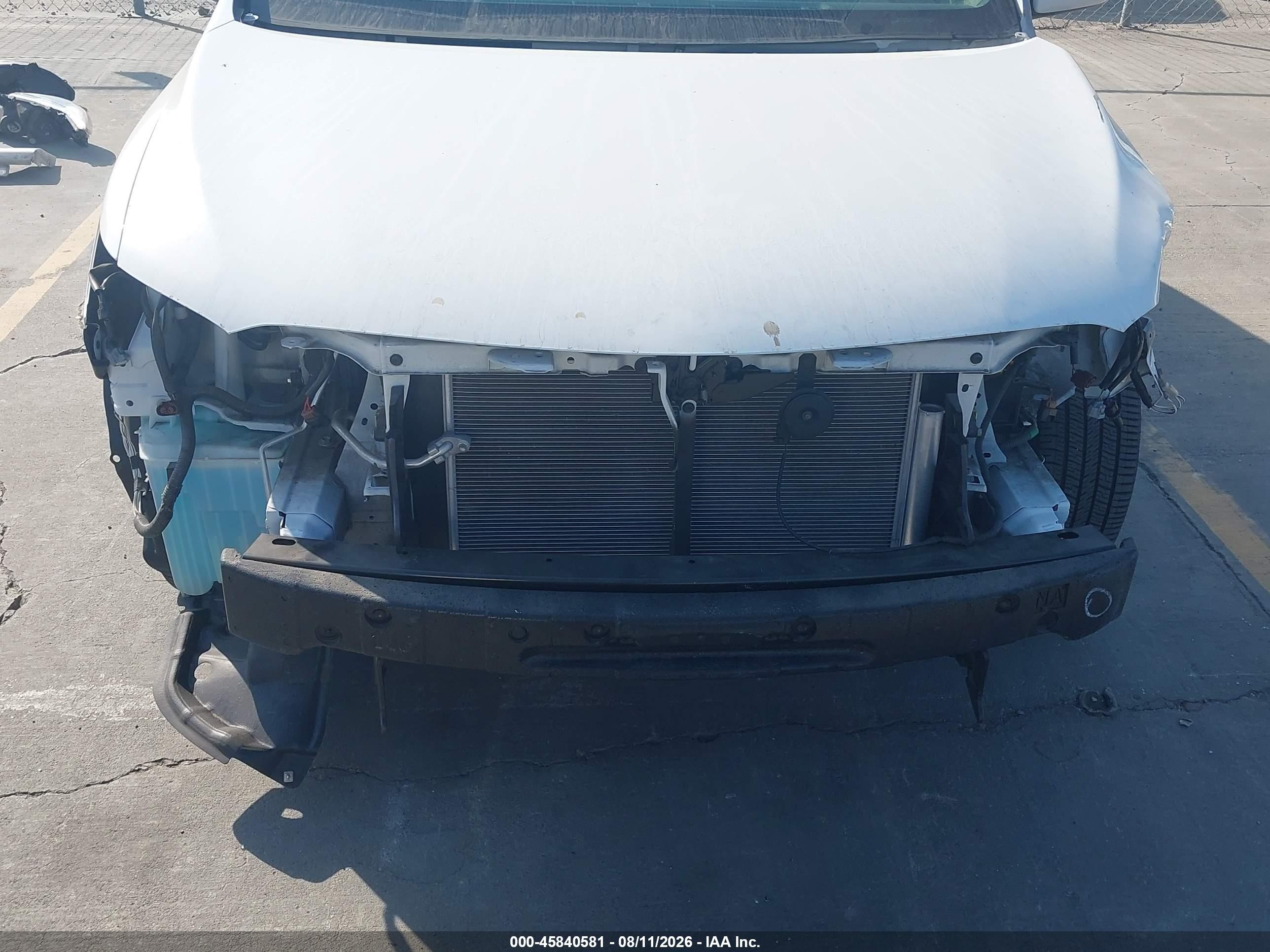 2013 Toyota Corolla Le White vin: 2T1BU4EE8DC954516