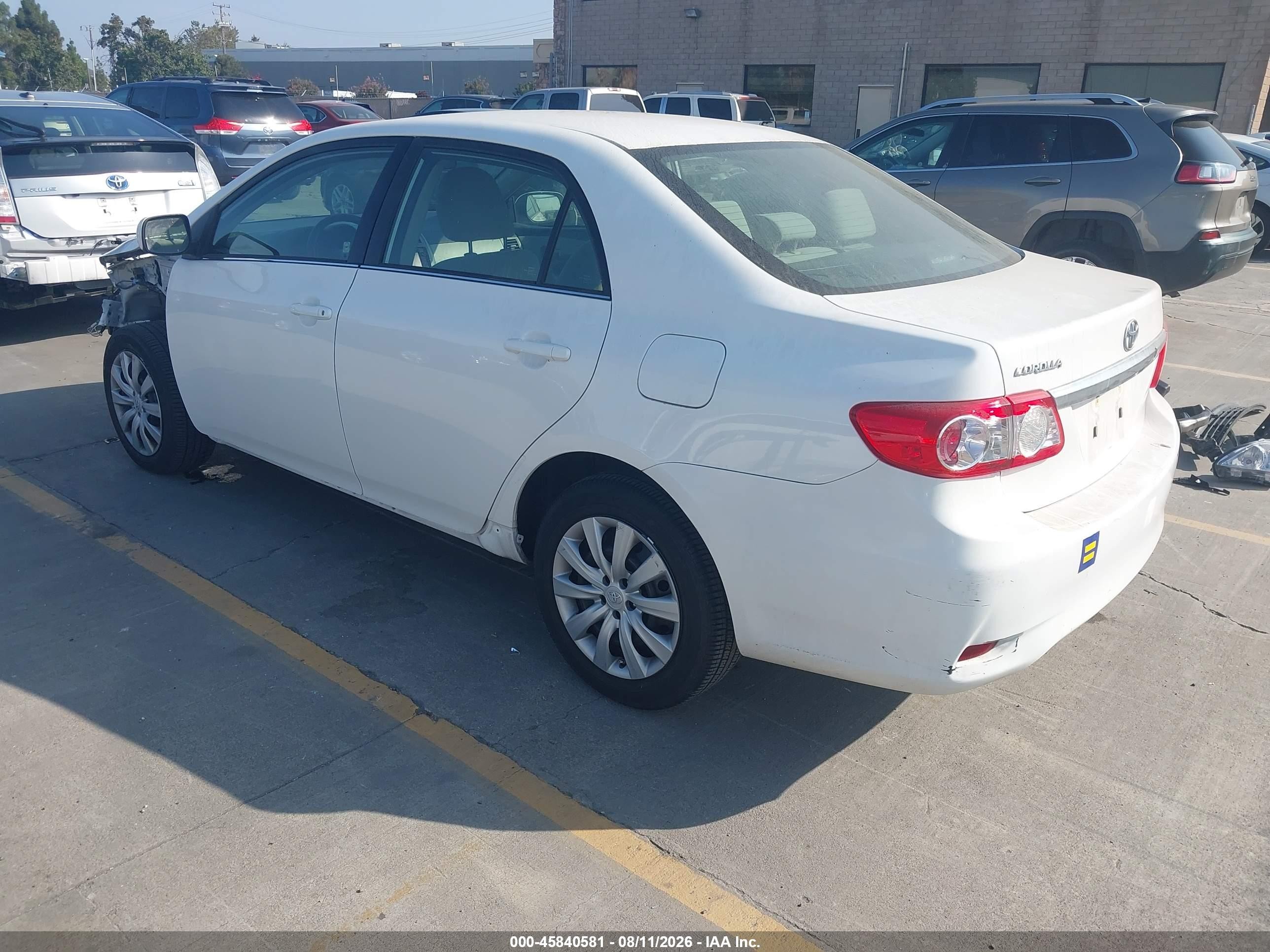 2013 Toyota Corolla Le White vin: 2T1BU4EE8DC954516