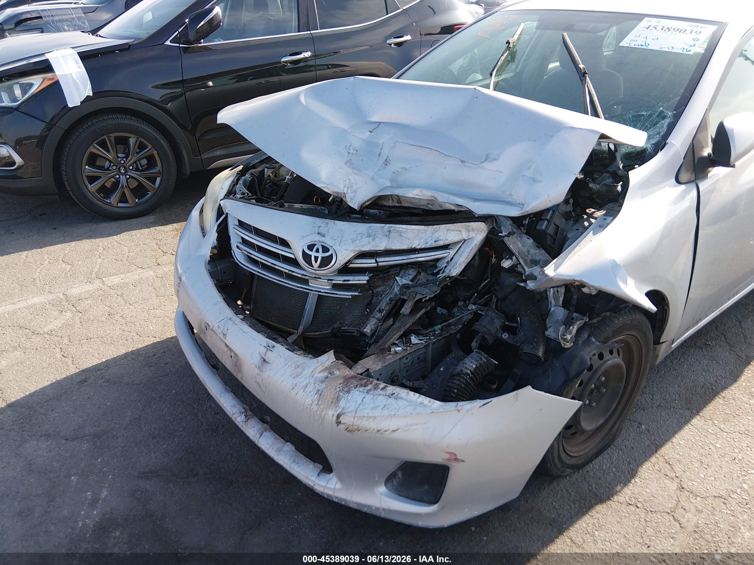 2013 Toyota Corolla Le Silver vin: 2T1BU4EE8DC970960
