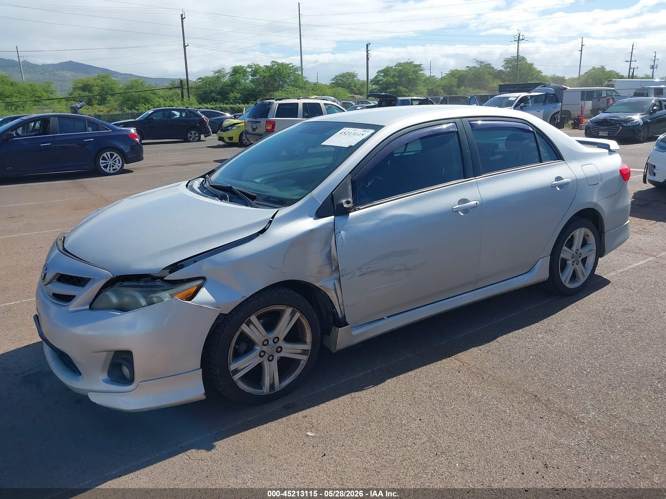 2013 Toyota Corolla S/s Special Edition Silver vin: 2T1BU4EE8DC974782