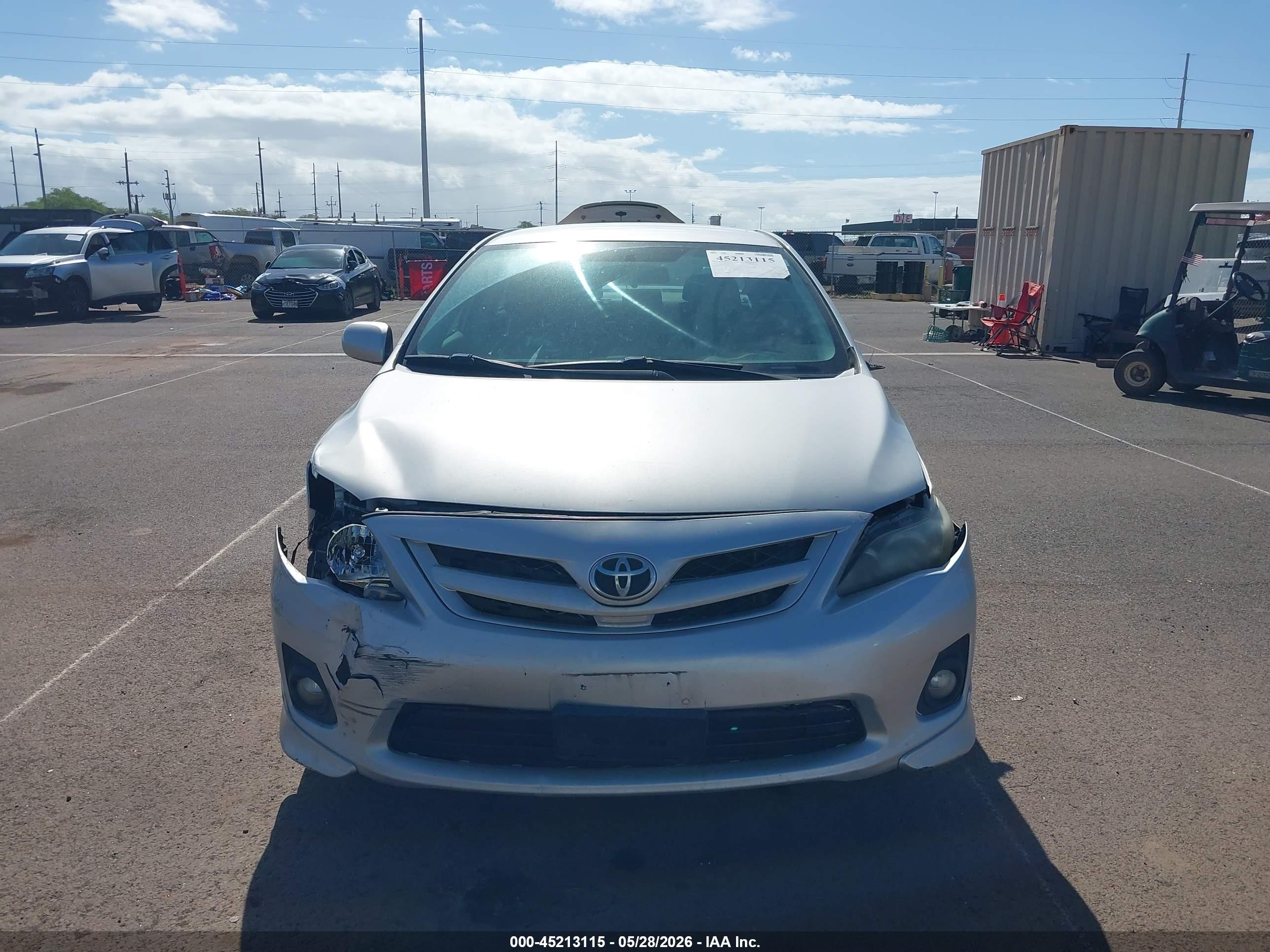 2013 Toyota Corolla S/s Special Edition Silver vin: 2T1BU4EE8DC974782