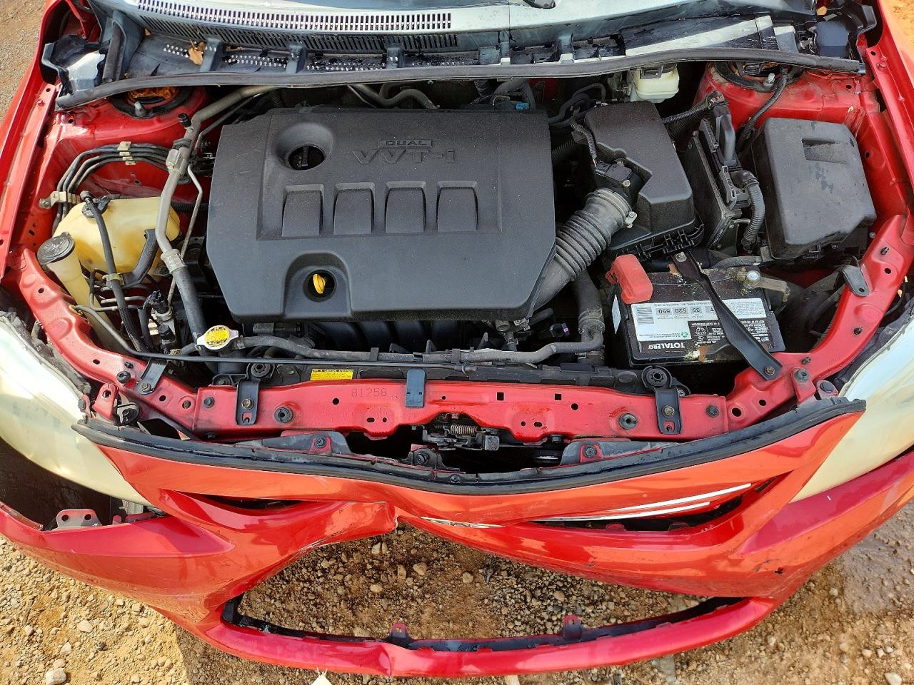 2013 Toyota Corolla Le Red vin: 2T1BU4EE8DC988729