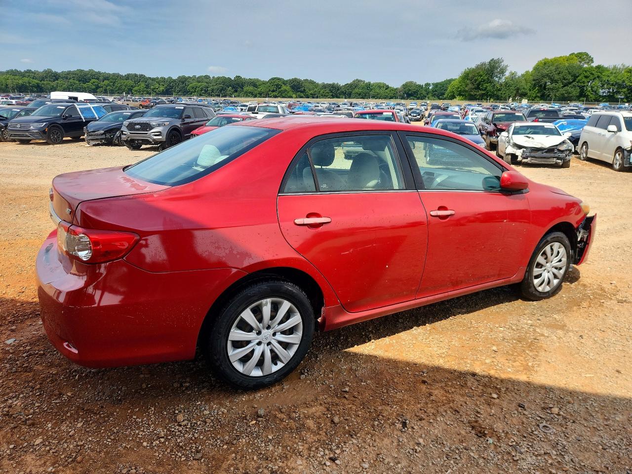 2013 Toyota Corolla Le Red vin: 2T1BU4EE8DC988729