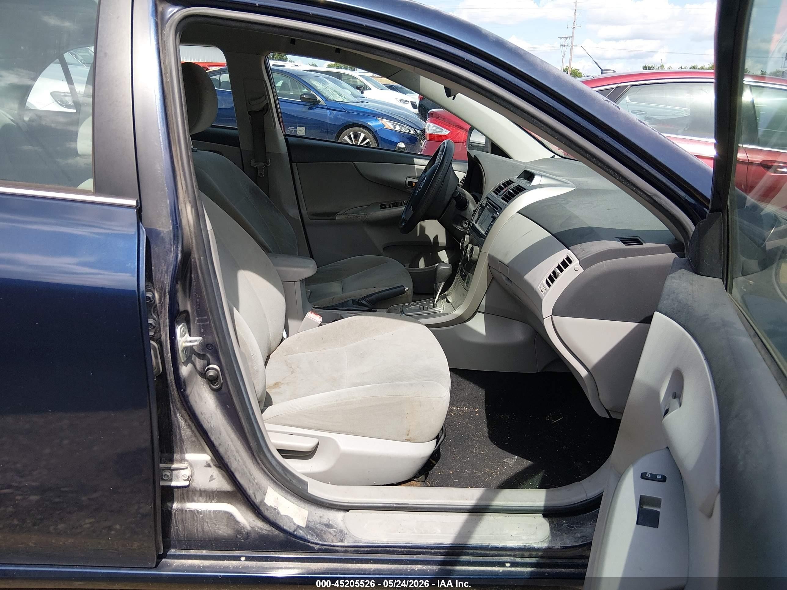 2013 Toyota Corolla Le Dark Blue vin: 2T1BU4EE8DC993011
