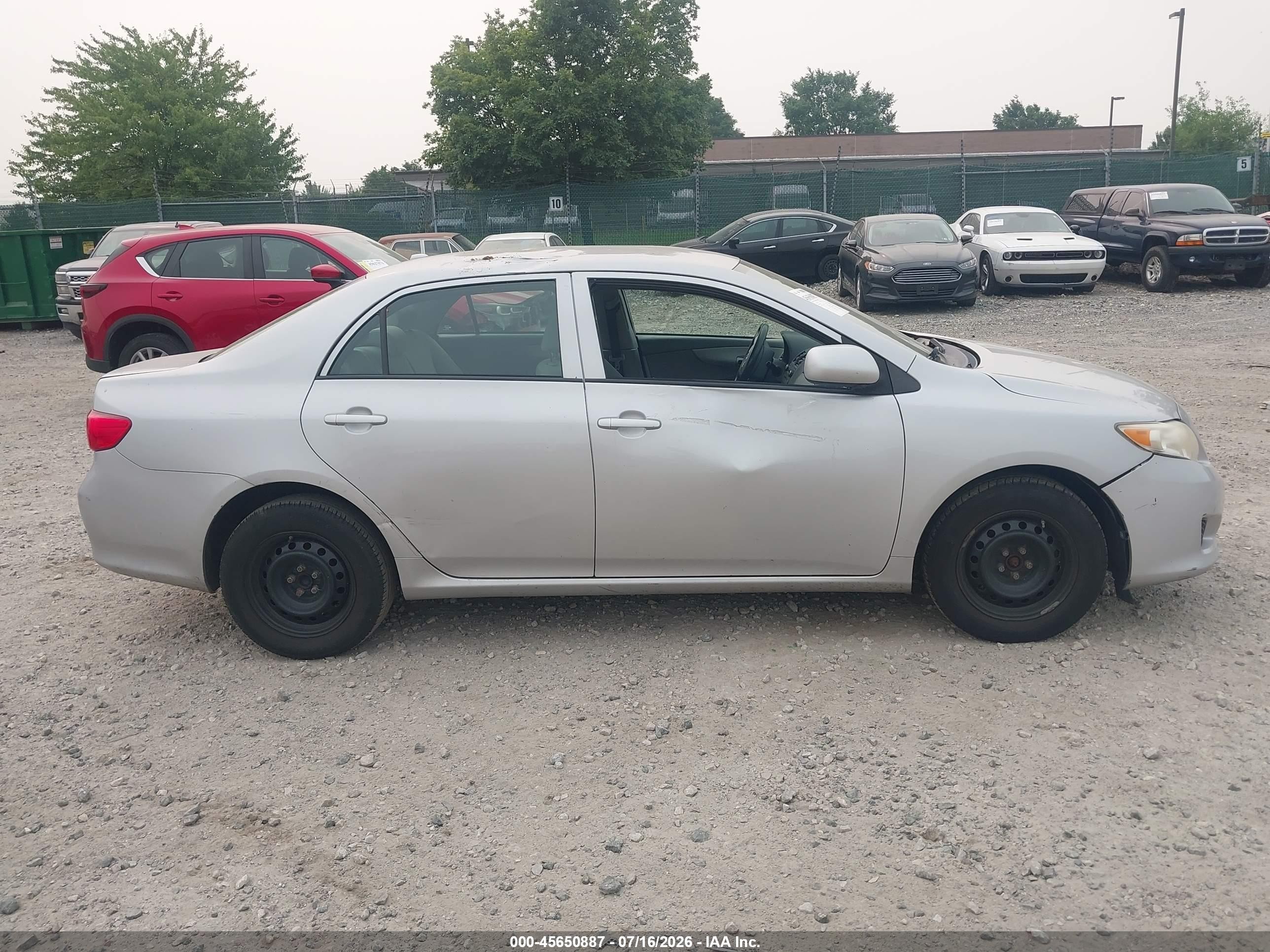 2010 Toyota Corolla Le Silver vin: 2T1BU4EE9AC230409
