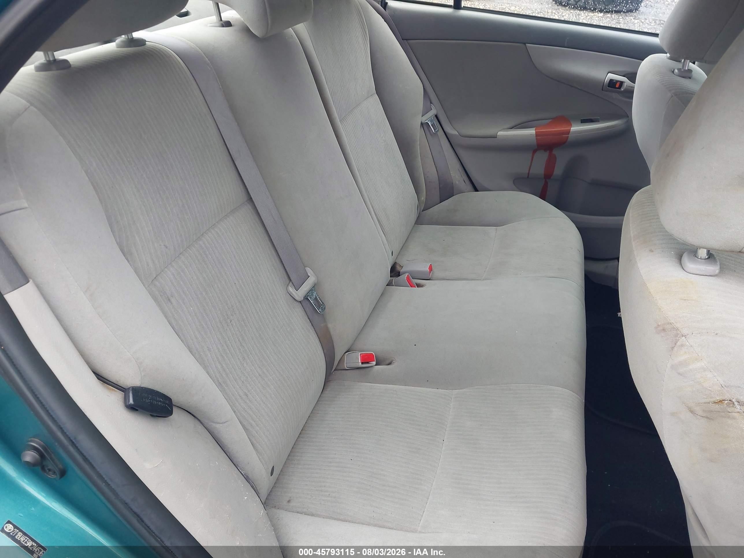 2010 Toyota Corolla Le Green vin: 2T1BU4EE9AC244536