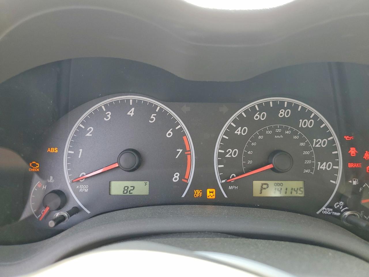 2010 Toyota Corolla Le Red vin: 2T1BU4EE9AC260476