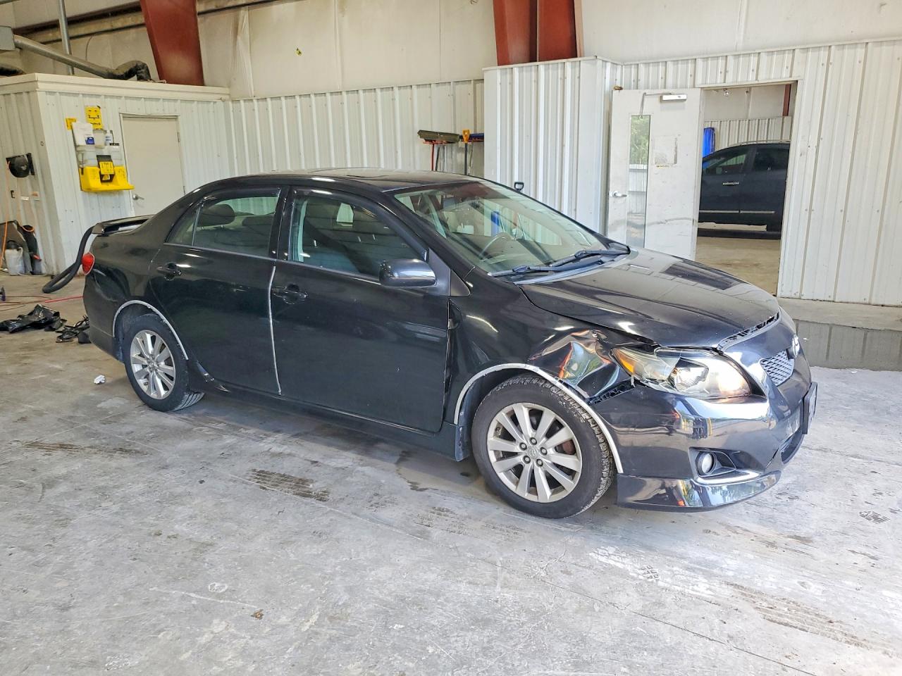 2010 Toyota Corolla S Черный vin: 2T1BU4EE9AC272708