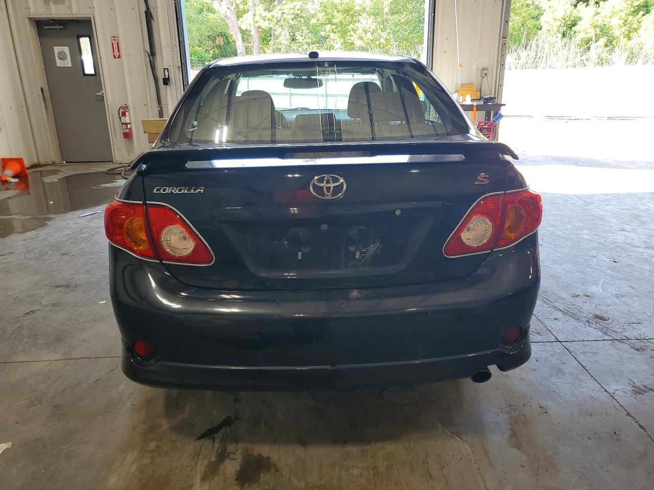 2010 Toyota Corolla S Черный vin: 2T1BU4EE9AC272708