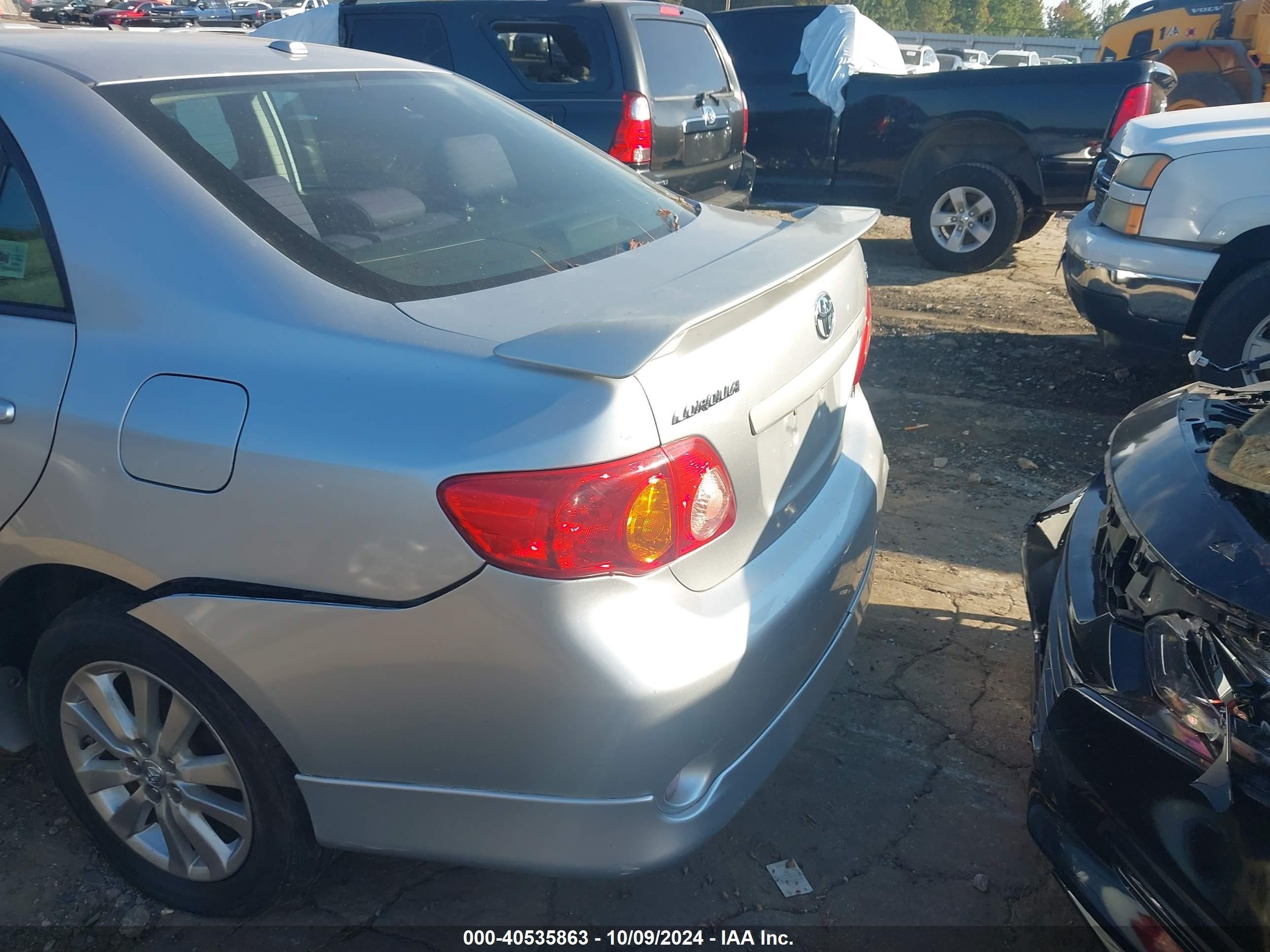 2010 Toyota Corolla S Silver vin: 2T1BU4EE9AC303388