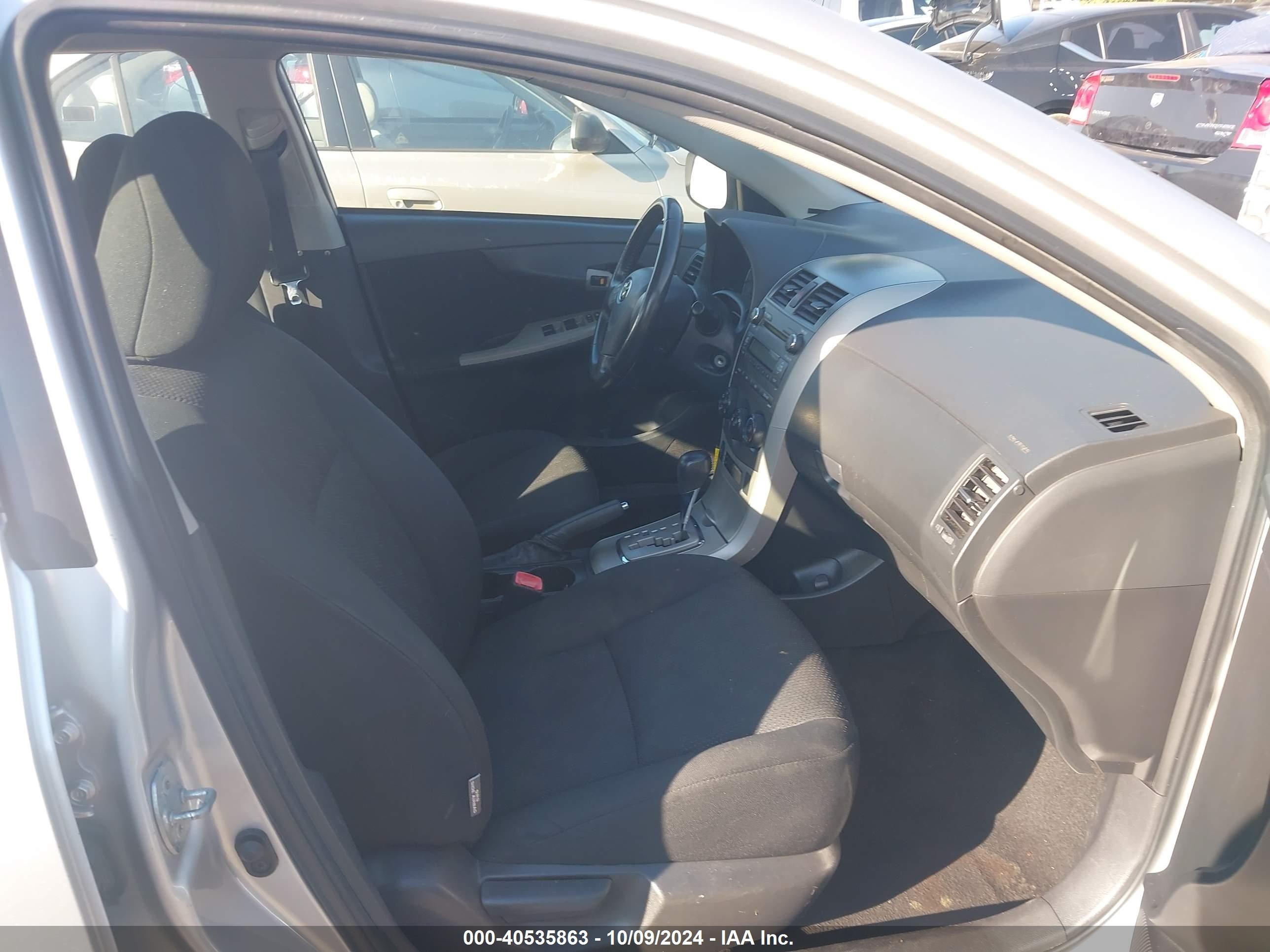 2010 Toyota Corolla S Silver vin: 2T1BU4EE9AC303388