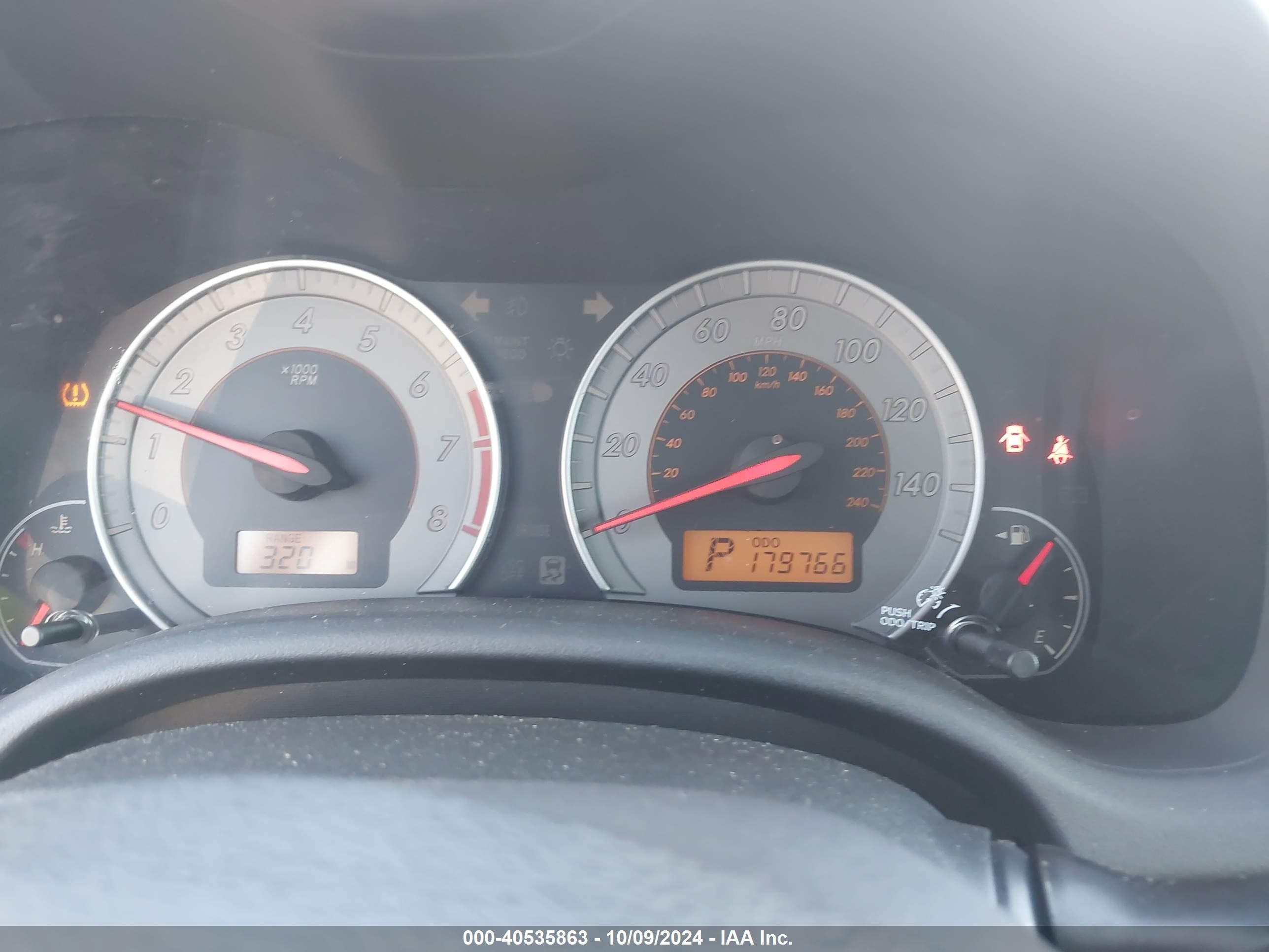 2010 Toyota Corolla S Silver vin: 2T1BU4EE9AC303388