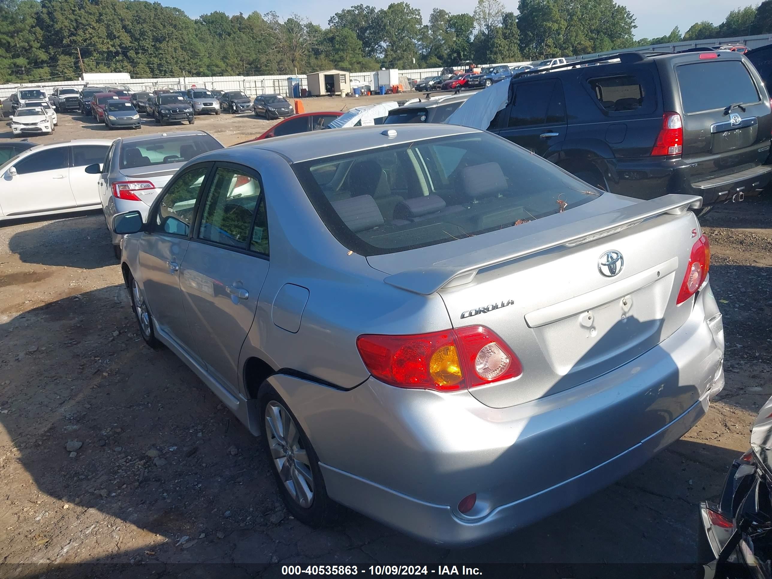 2010 Toyota Corolla S Silver vin: 2T1BU4EE9AC303388